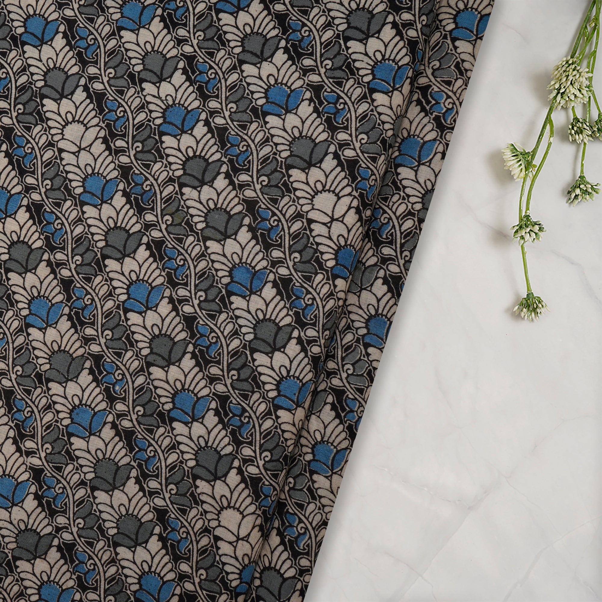 (Pre-Cut 2.75 Mtr)Multi Color Floral Pattern Screen Printed kalamkari Cotton Fabric