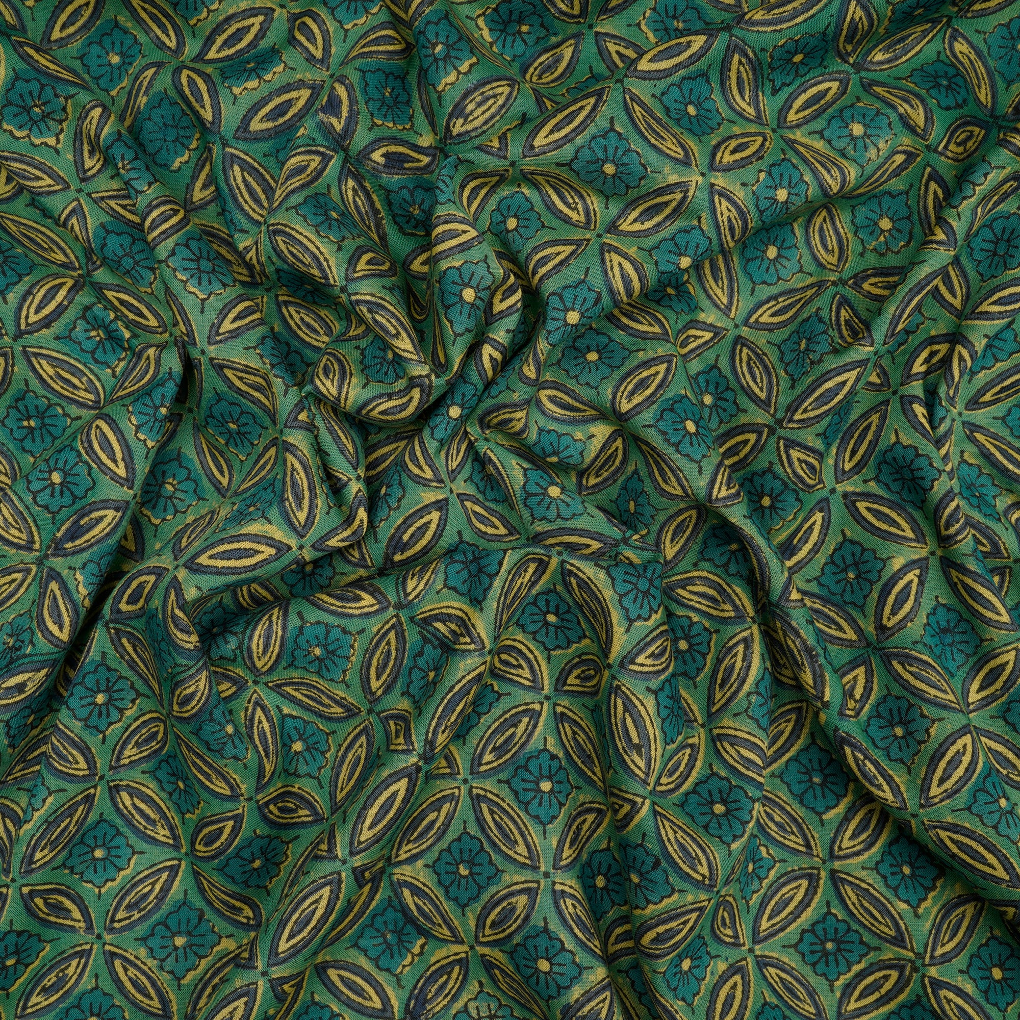 (Pre-Cut 4.10 Mtr)Green Floral Pattern Screen Printed kalamkari Cotton Fabric