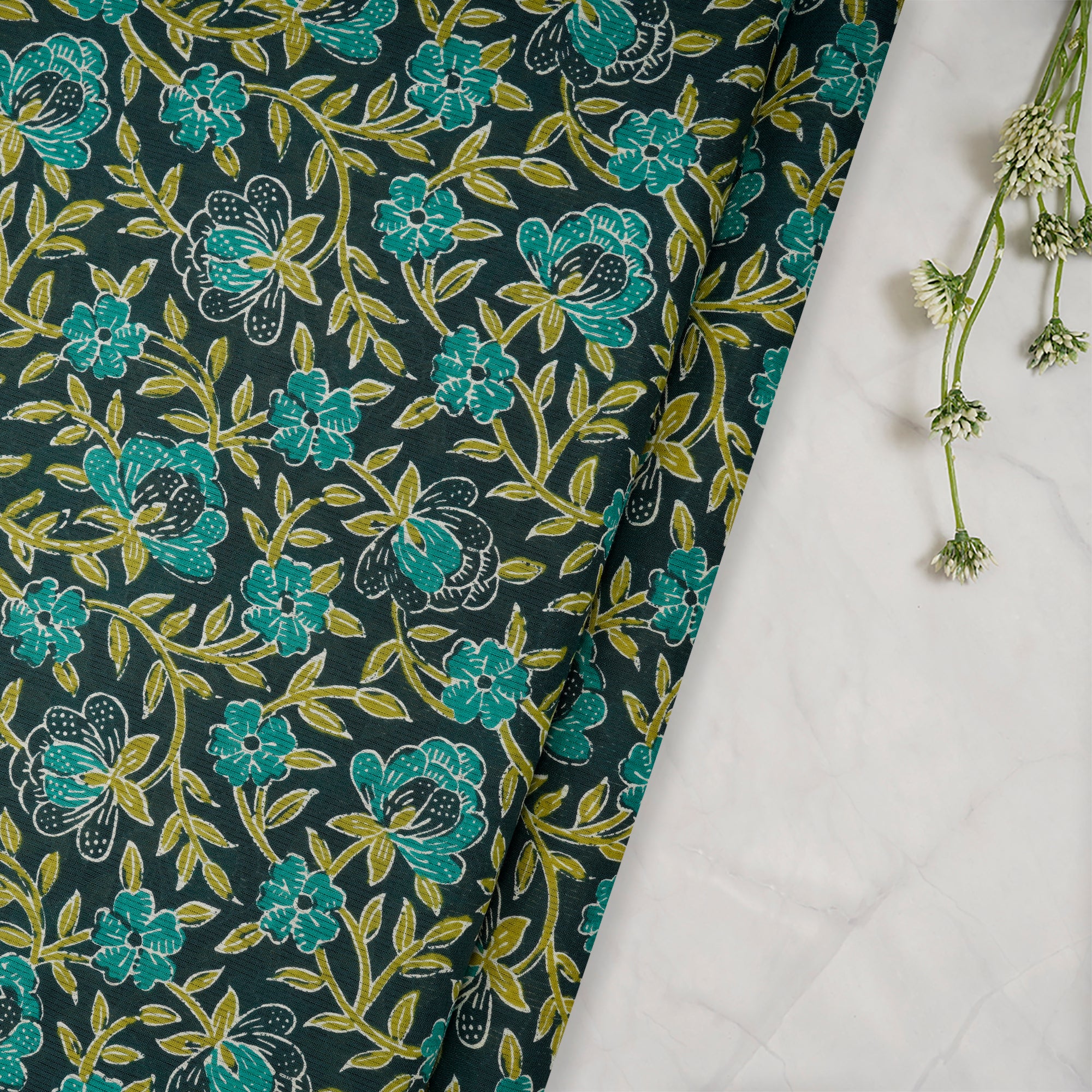 (Pre-Cut 2.65 Mtr)Green Floral Pattern Screen Print Cotton Fabric