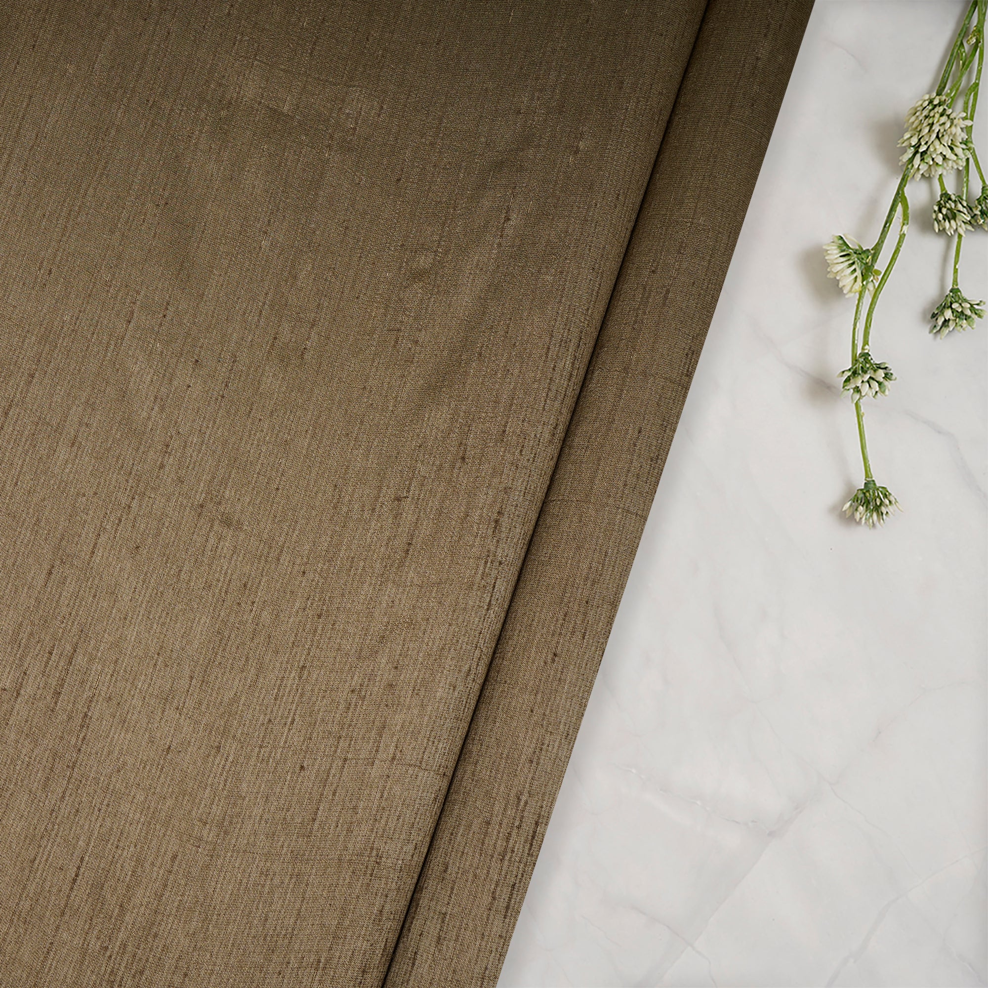 (Pre-Cut 3.50 Mtr)Sponge Piece Dyed Plain Viscose Slub Fabric