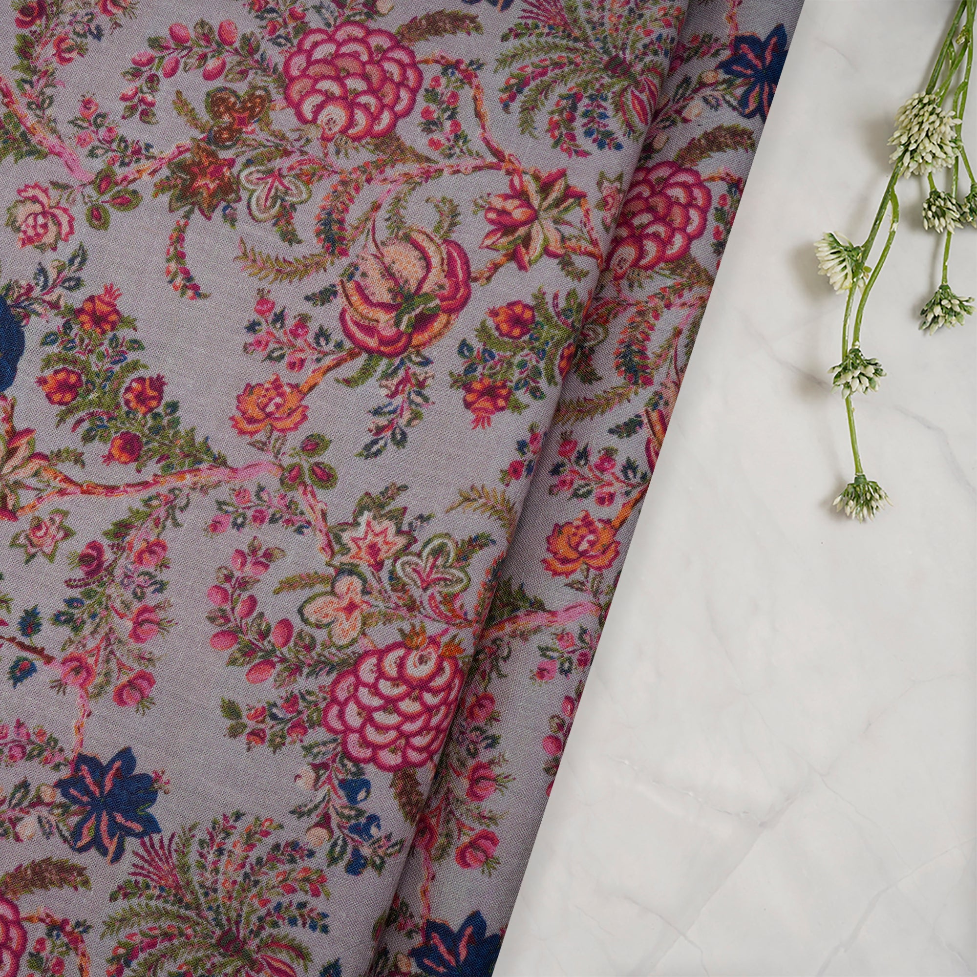 (Pre-Cut 0.90 Mtr)Lavender Floral Pattern Digital Print Linen 60 Lee Fabric