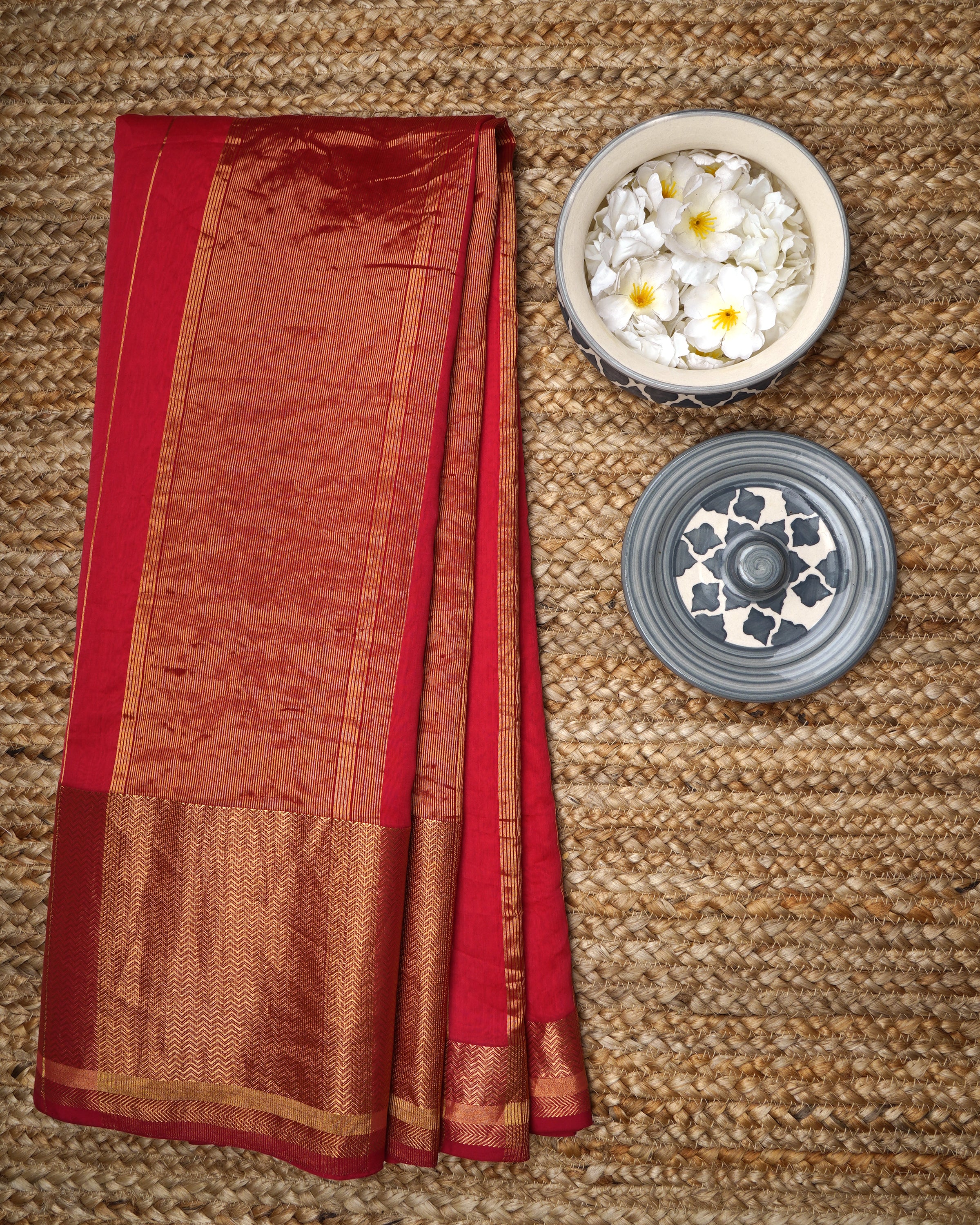 Red Color Handwoven Chanderi Saree With Blouse Piece