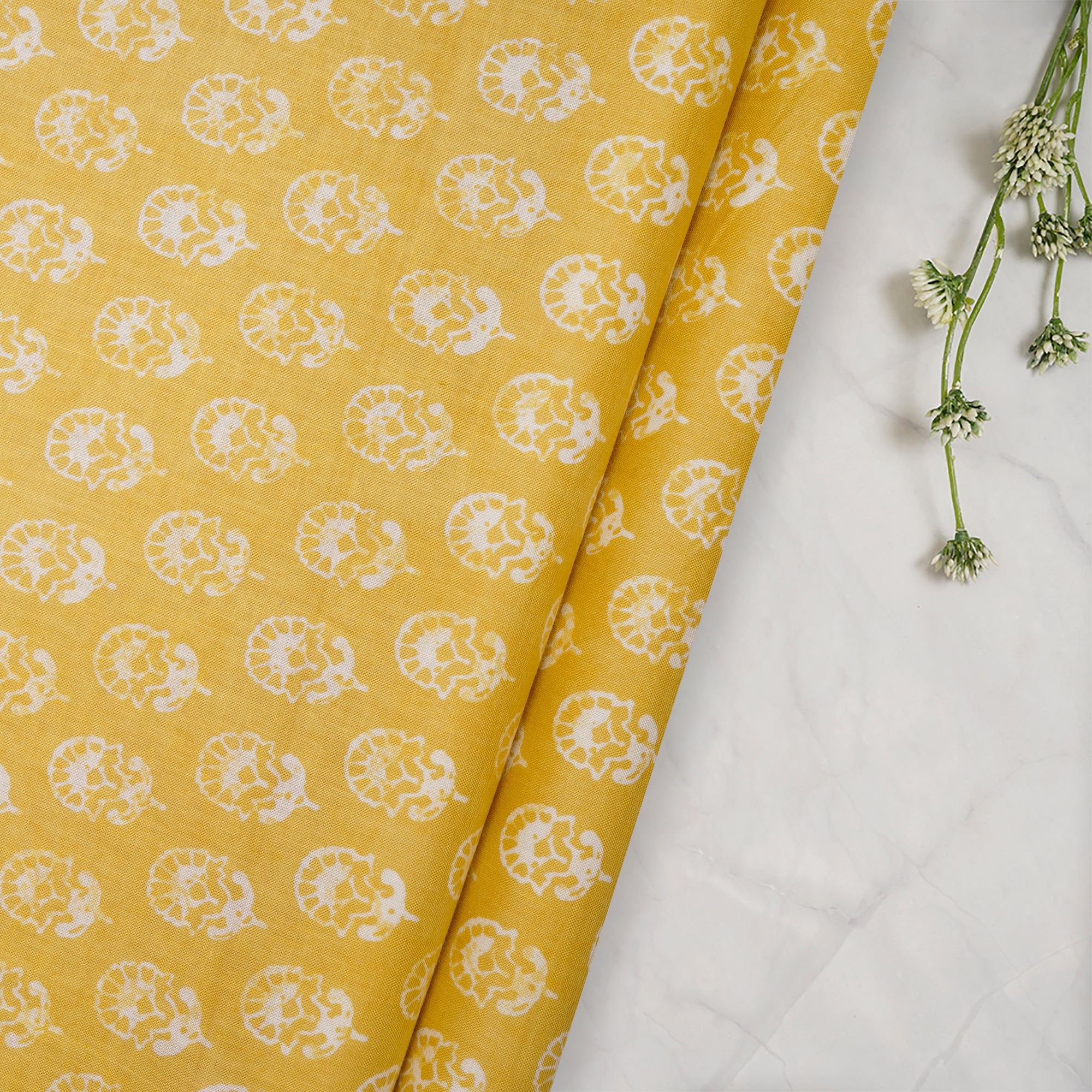 (Pre-Cut 0.90 Mtr) Yellow Color Printed Cotton Fabric