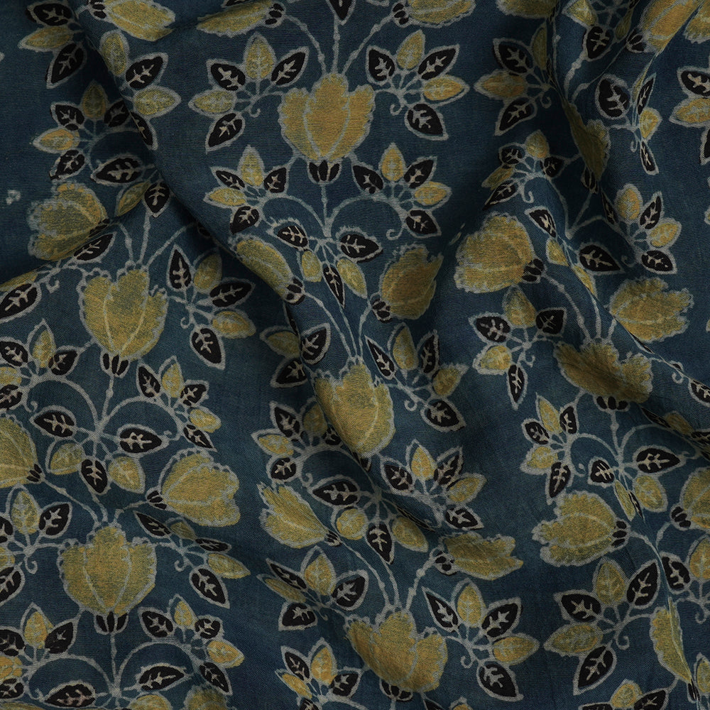 (Pre-Cut Approx 2.5 Mtr) Blue Color Handcrafted Ajrak Printed Pure Cotton Fabric