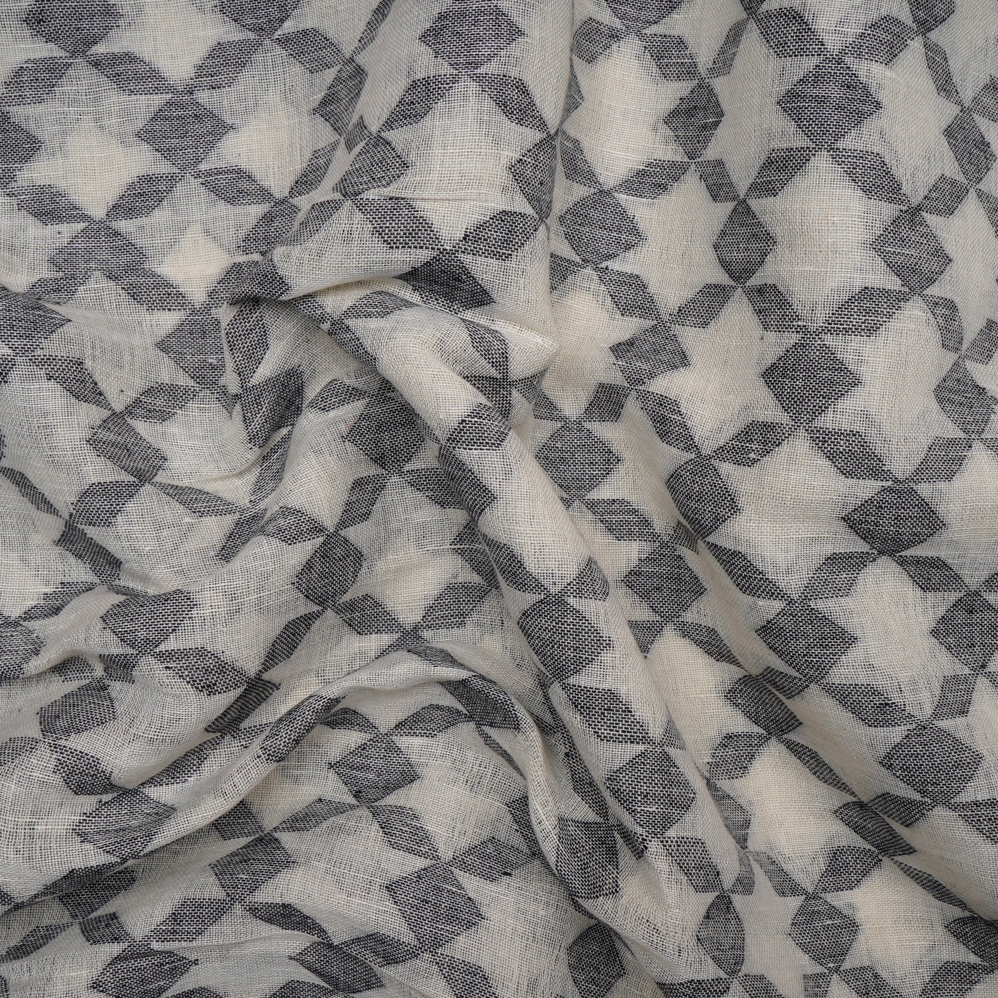 White-Black Color Yarn Dyed Cotton Linen Jacquard Fabric