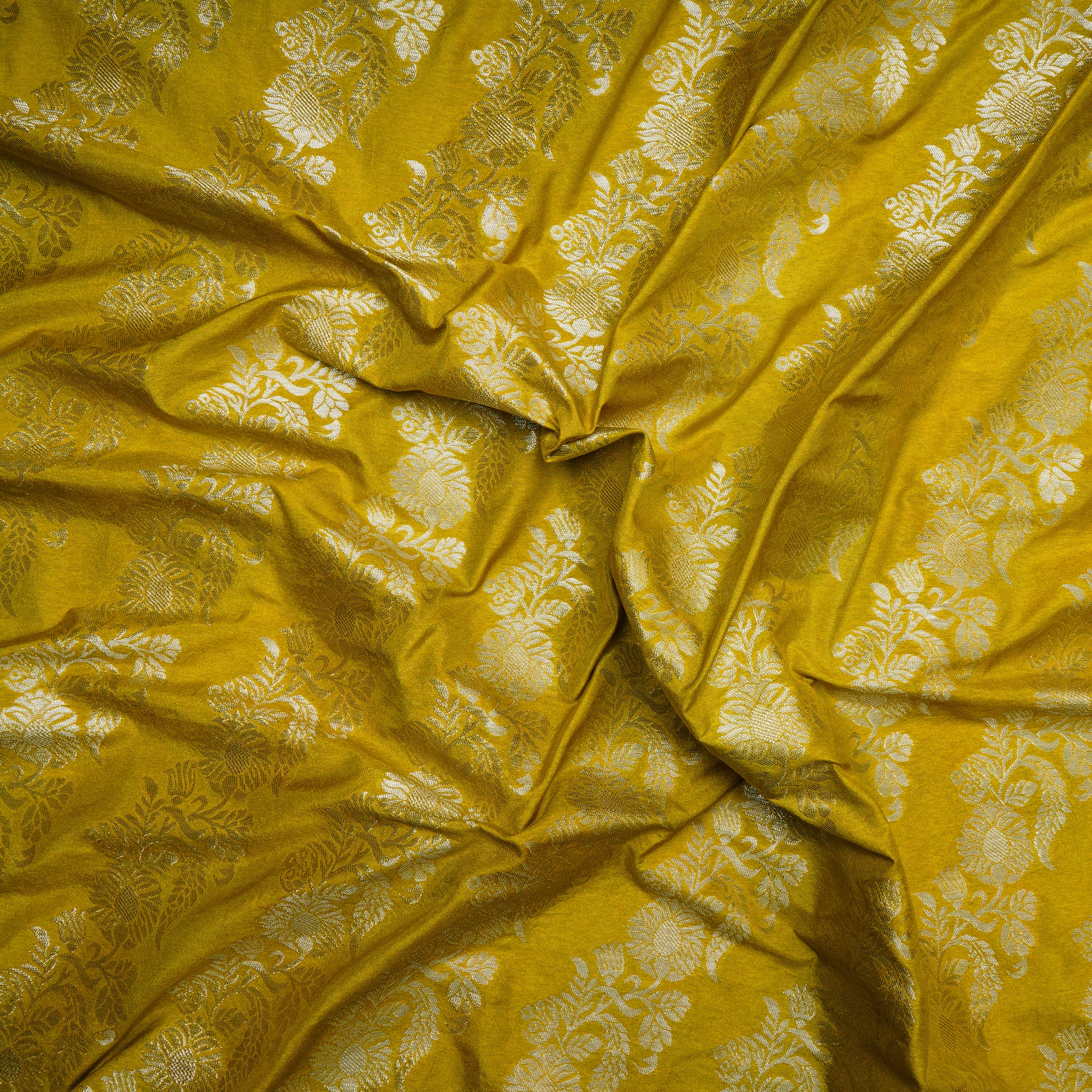 Snake Eye All Over Pattern Blended Banarasi Brocade Fabric