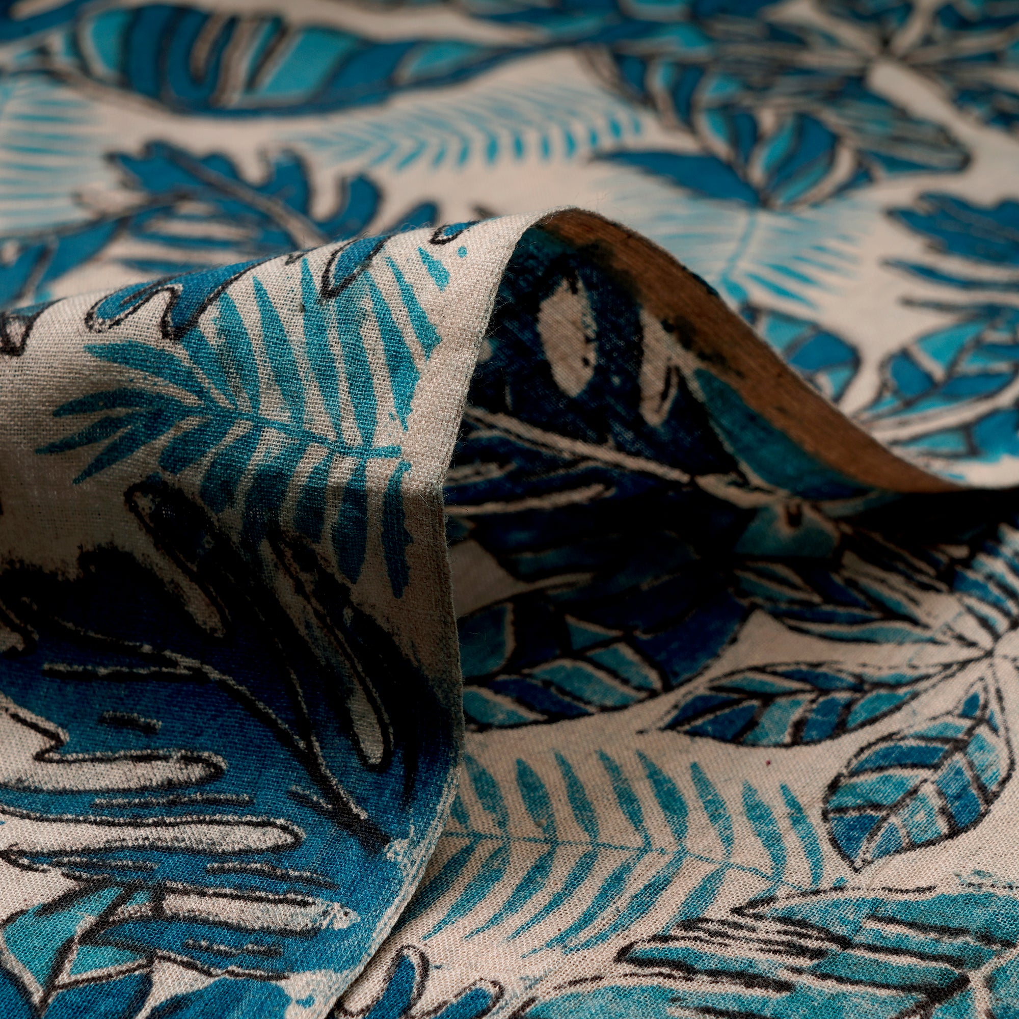 Blue Floral Pattern Screen Printed kalamkari Cotton Fabric