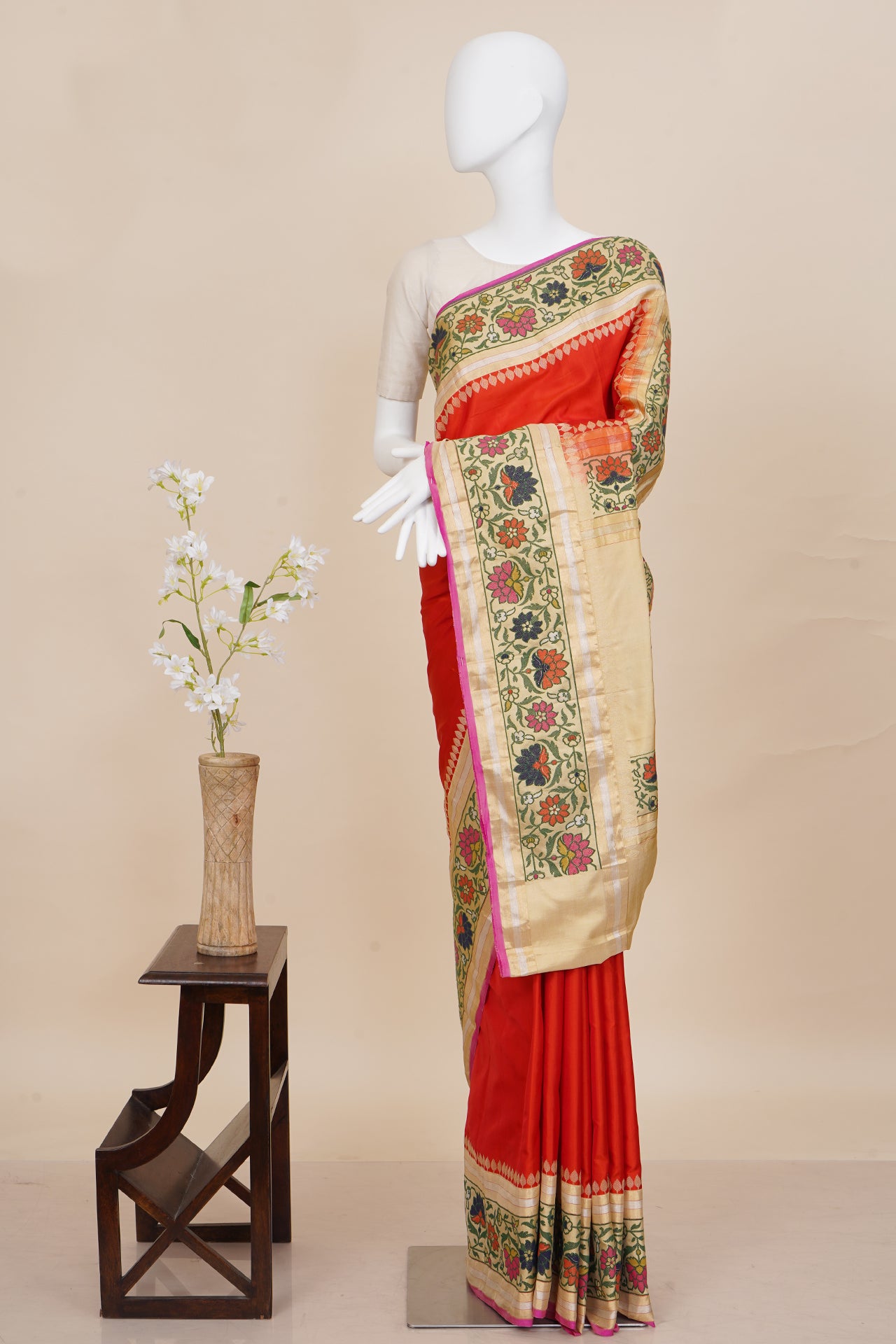 Red Color Handwoven Silk Saree with Blouse Piece