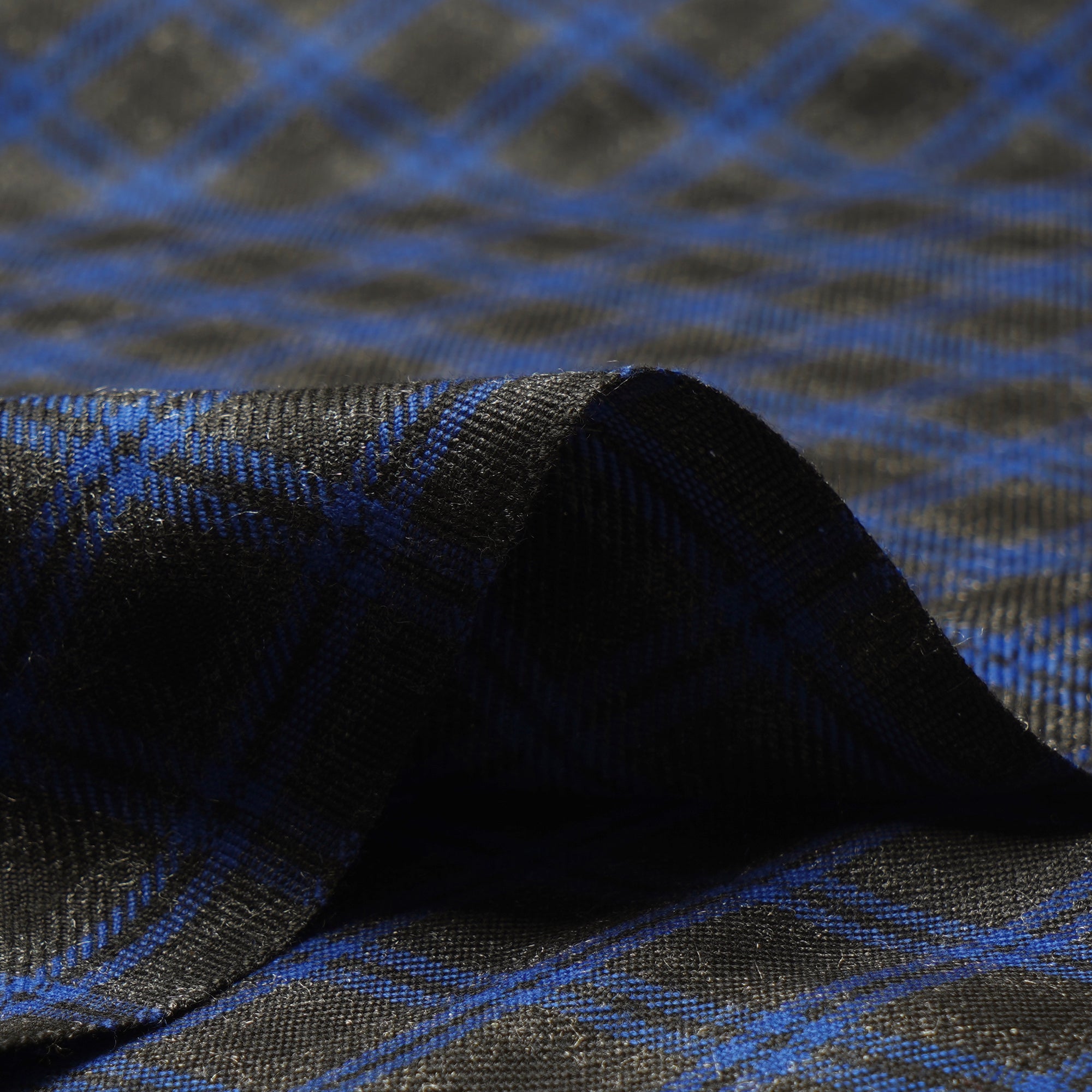 Black Check Pattern Woolen Tweed Fabric