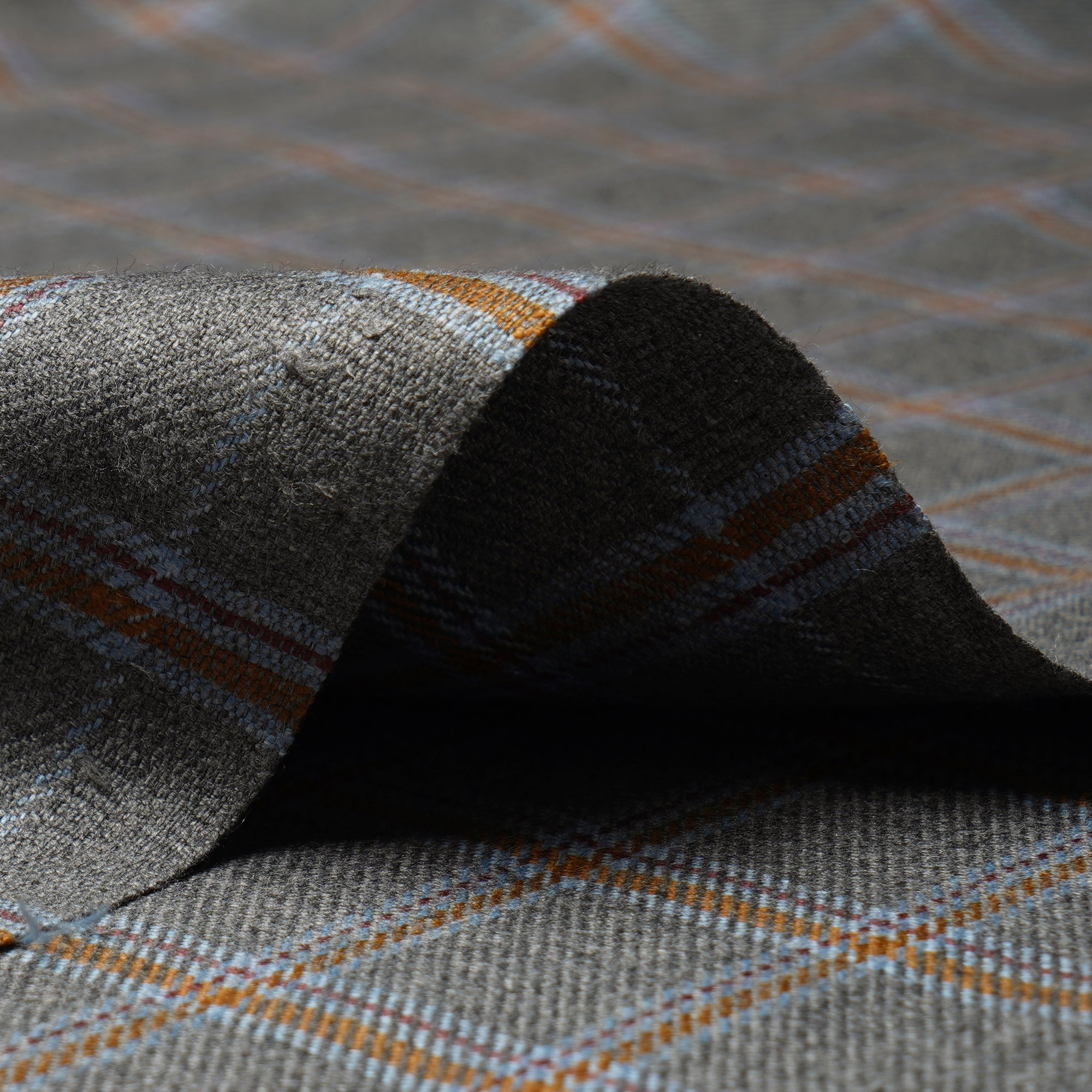 Light Grey Check Pattern Woolen Tweed Fabric