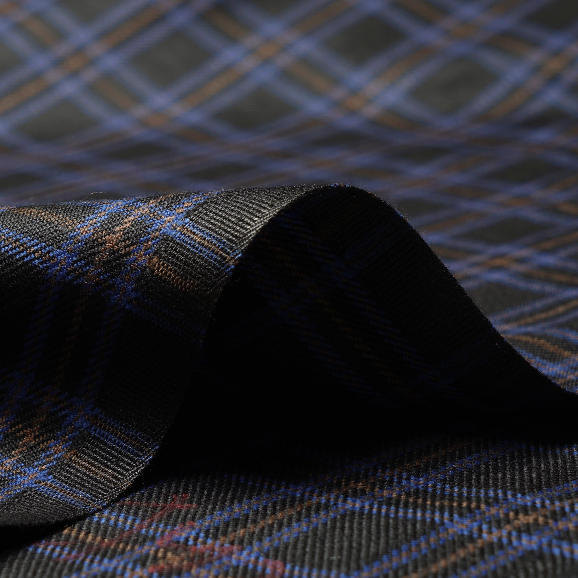 Black Check Pattern Woolen Tweed Fabric