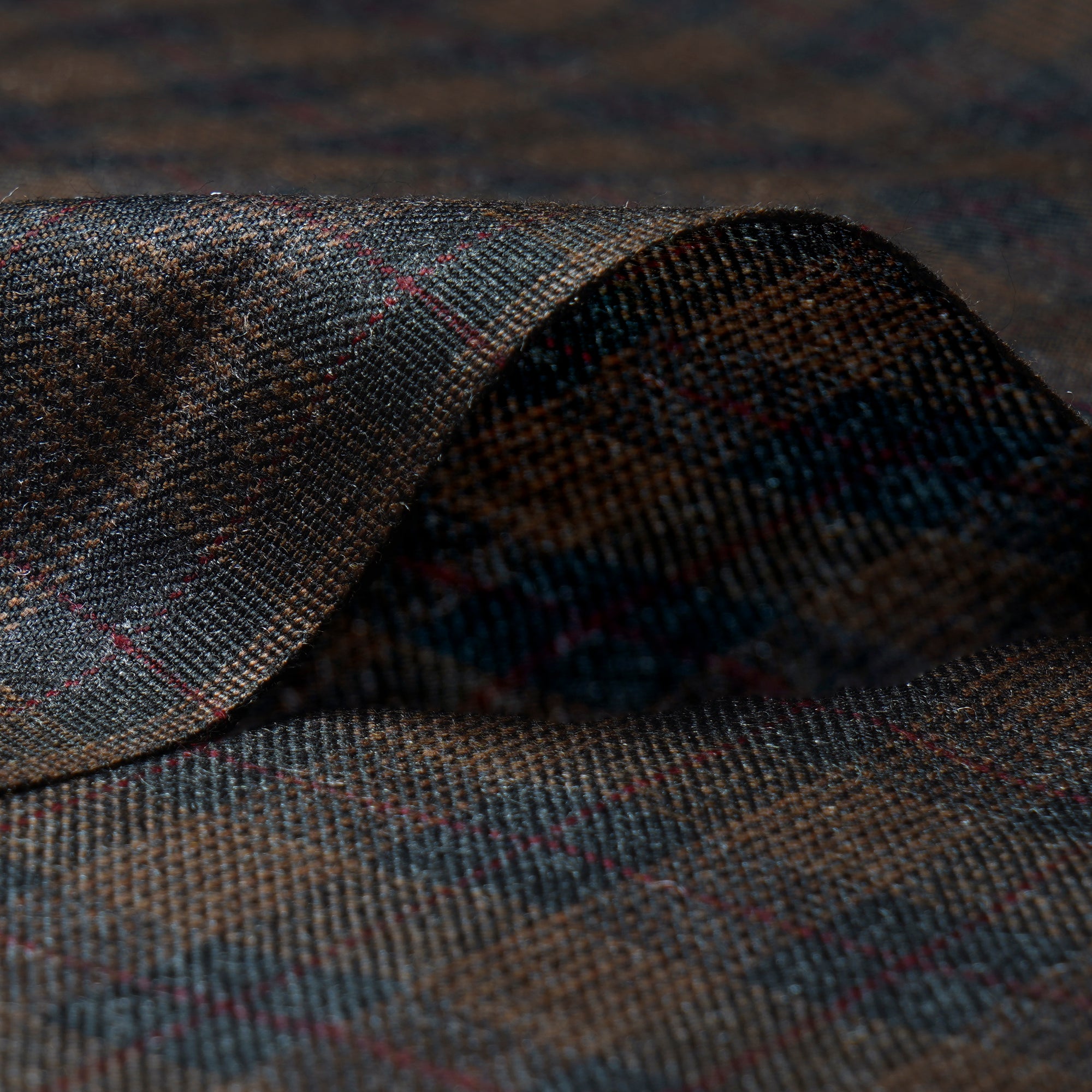 Grey Check Pattern Woolen Tweed Fabric