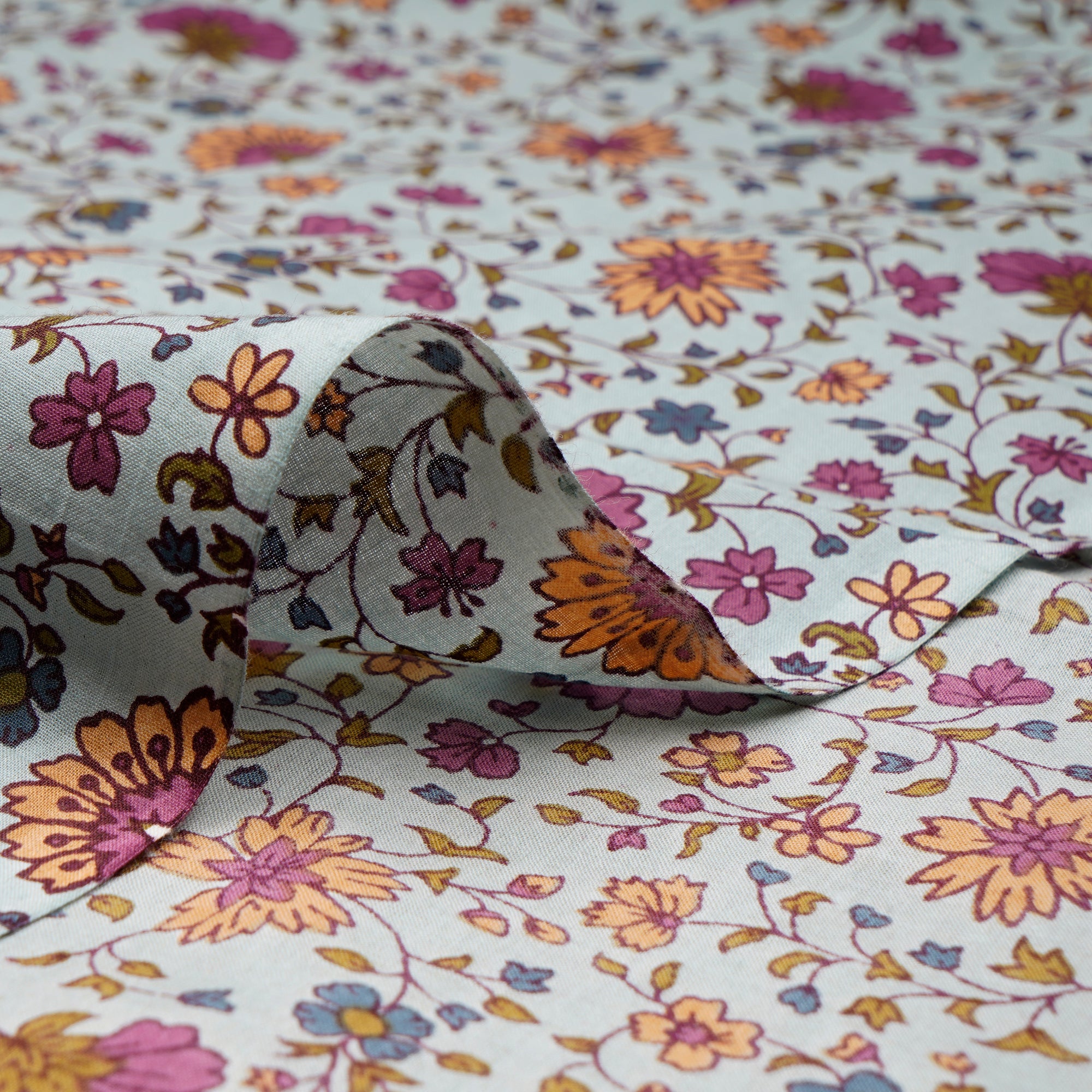 (Pre-Cut 3.10 Mtr)Multi Color Floral Pattern Screen Print Cotton Fabric