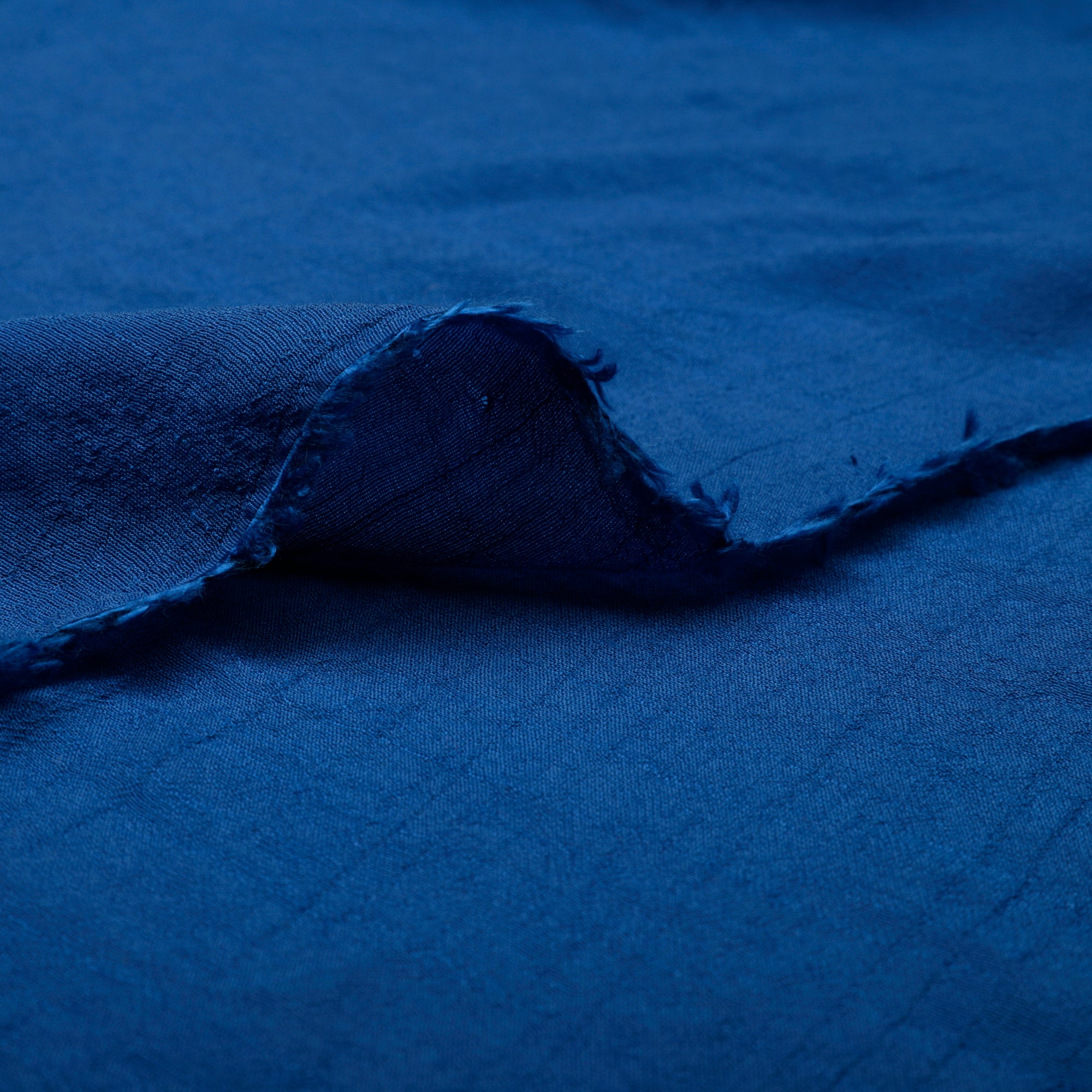 (Pre-Cut 1.40 Mtr)Blue Yarn Dyed Linen Crepe Fabric
