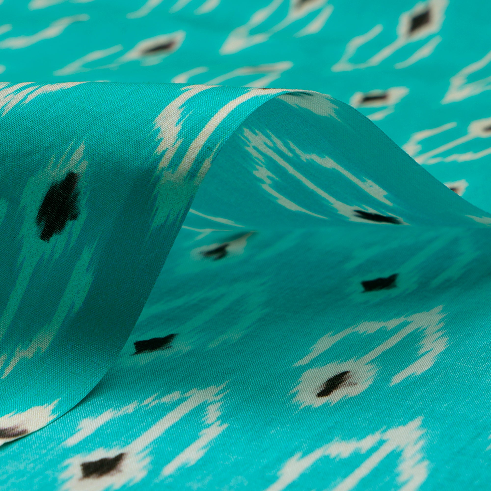 (Pre-Cut 2.00 Mtr)Blue Digital Printed Cotton Lawn Fabric