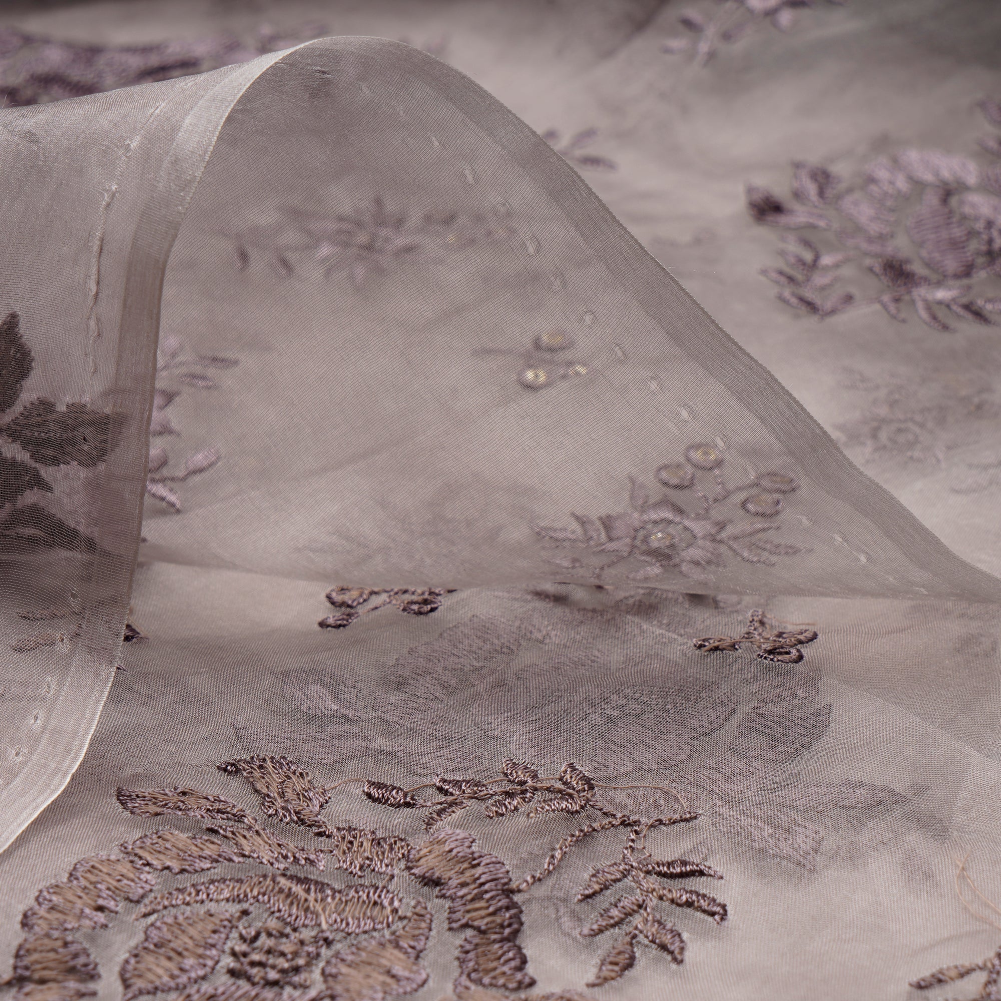 (Pre-Cut 1.00 Mtr)Gull Gray Floral Pattern Sequins Embroidered Organza Silk Fabric