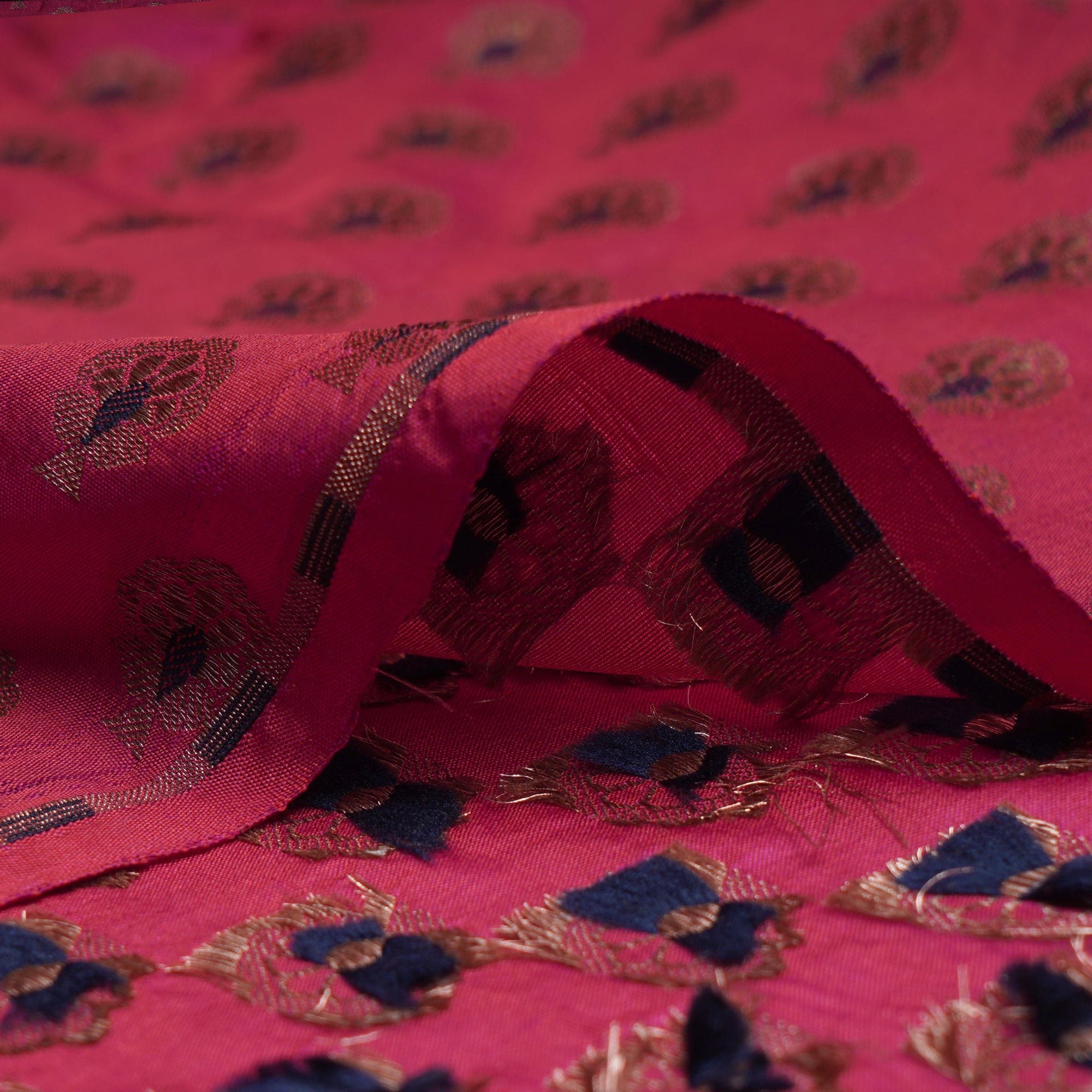 (Pre-Cut 0.60 Mtr)Red Color Handwoven Brocade Silk Fabric