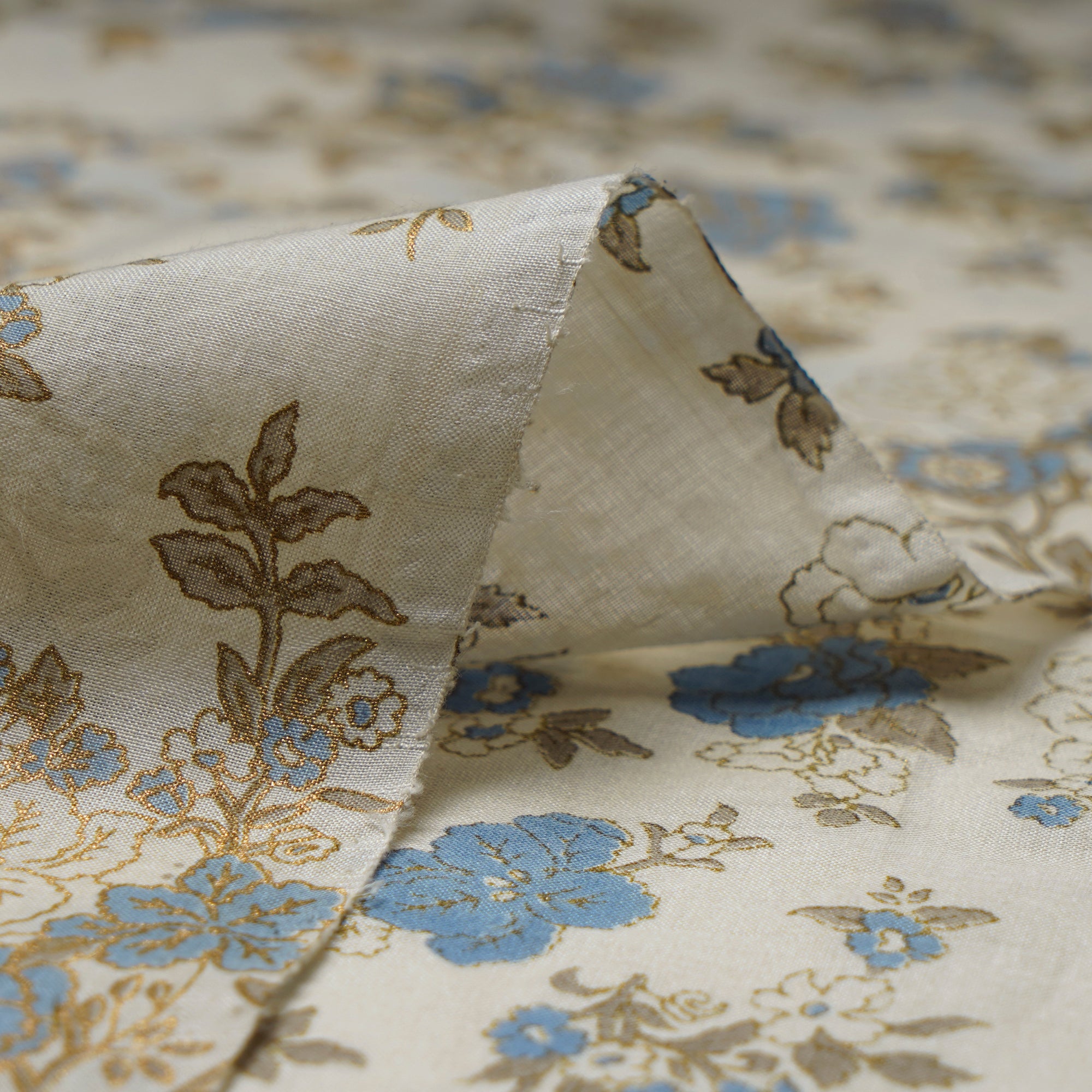 (Pre-Cut 1.80 Mtr)Off White Floral Pattern Digital Print Tusser Chanderi Fabric