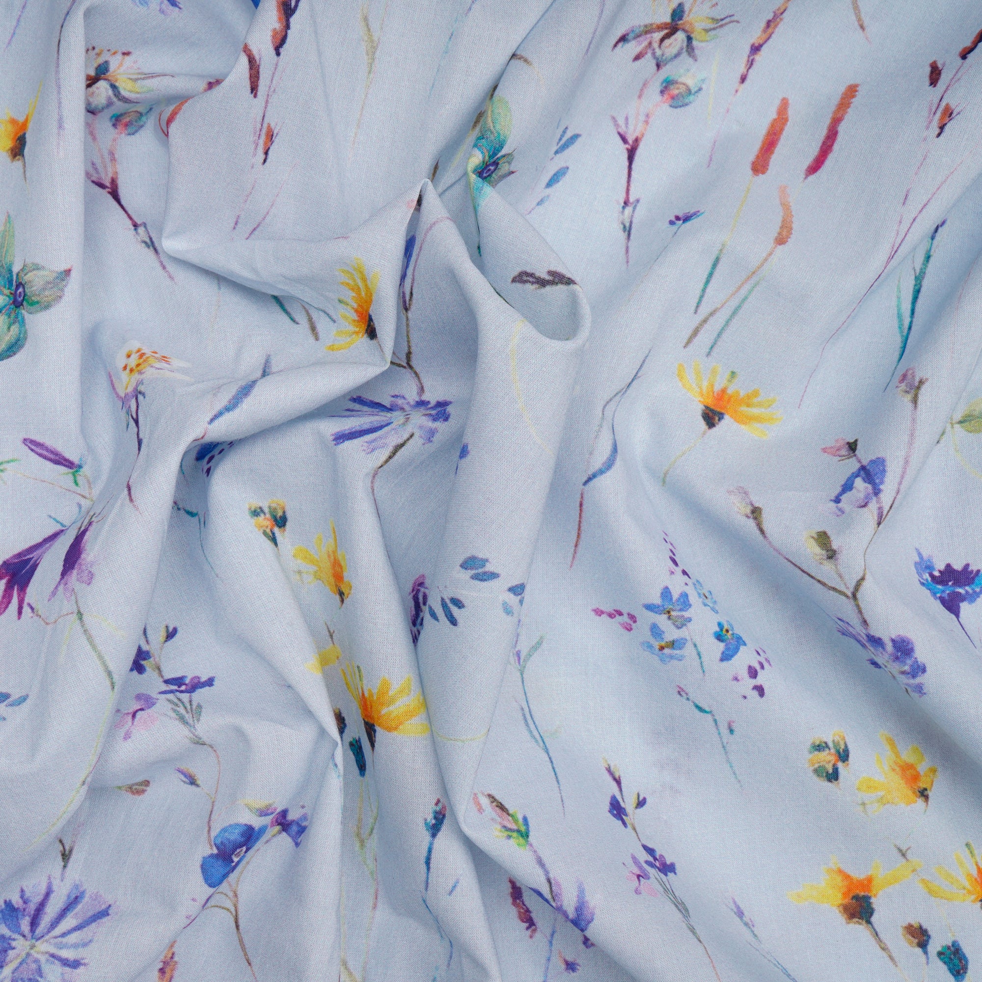 (Pre-Cut 1.00 Mtr)Ice Wash Floral Pattern Digital Print Cambric Fabric