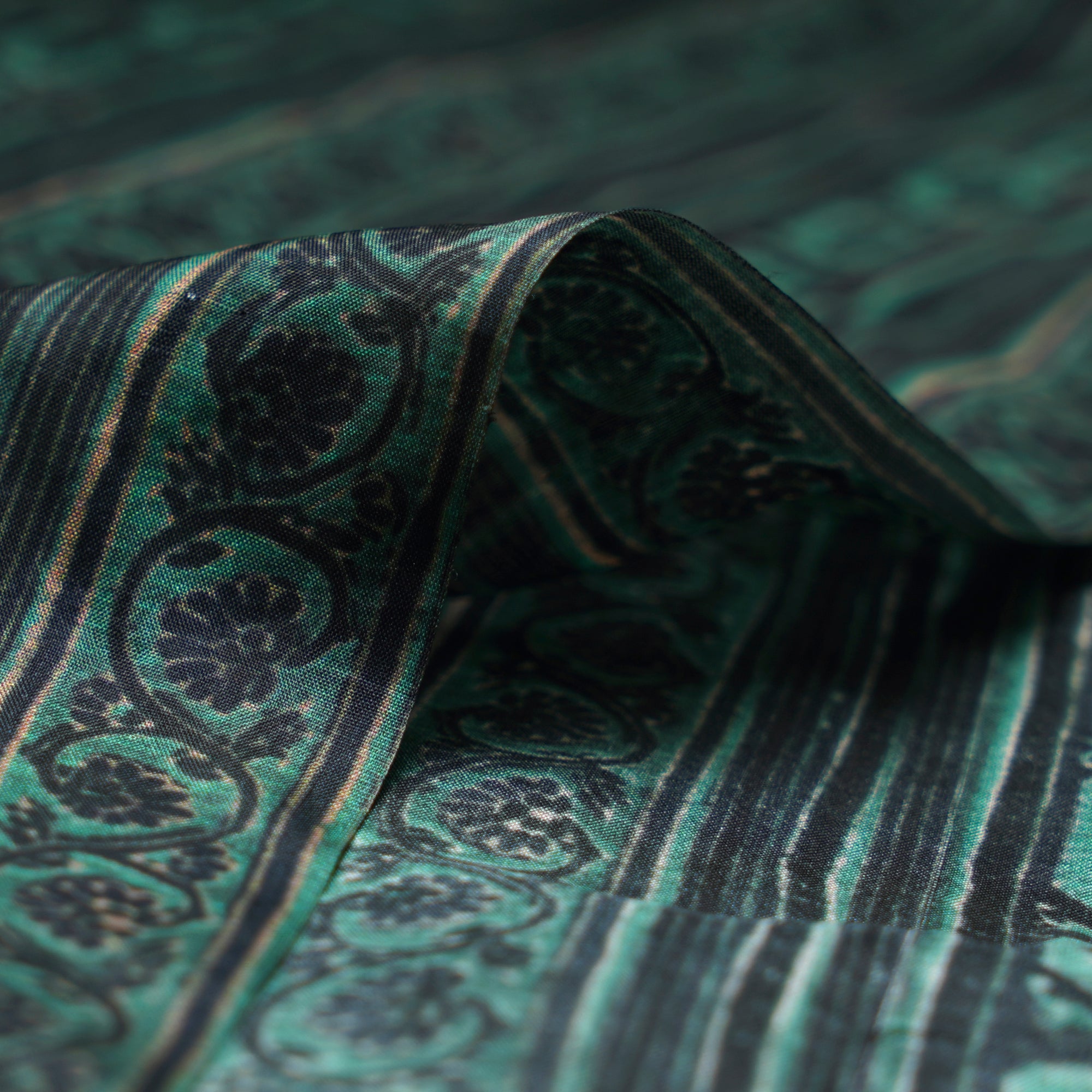 (Pre-Cut 1.00 Mtr)Green All Over Pattern Digital Print Silk Fabric