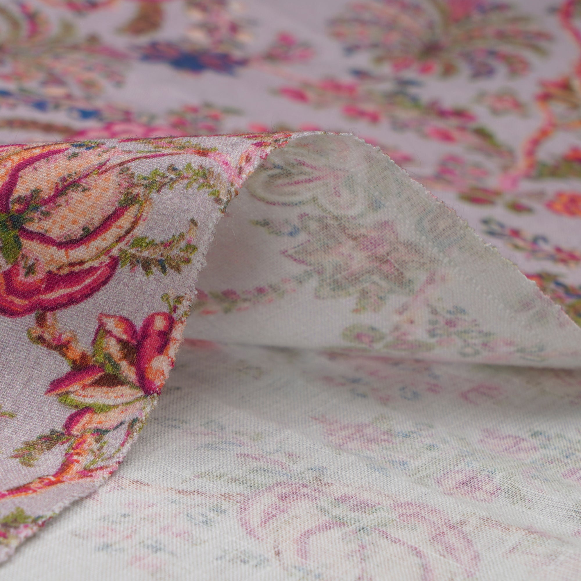 (Pre-Cut 0.90 Mtr)Lavender Floral Pattern Digital Print Linen 60 Lee Fabric
