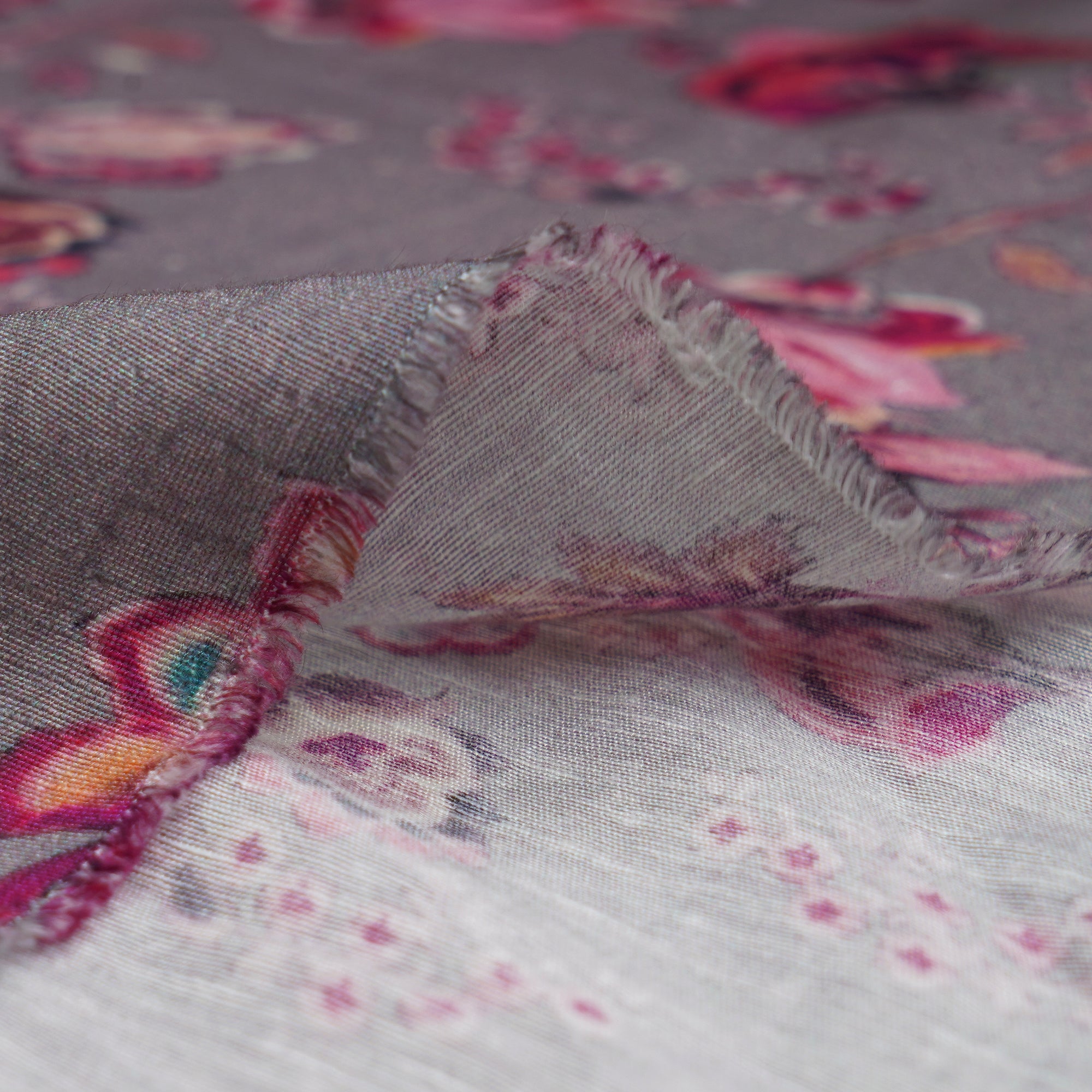 (Pre-Cut 1.50 Mtr)Grey Floral Pattern Digital PrintViscose Bemberg Fabric