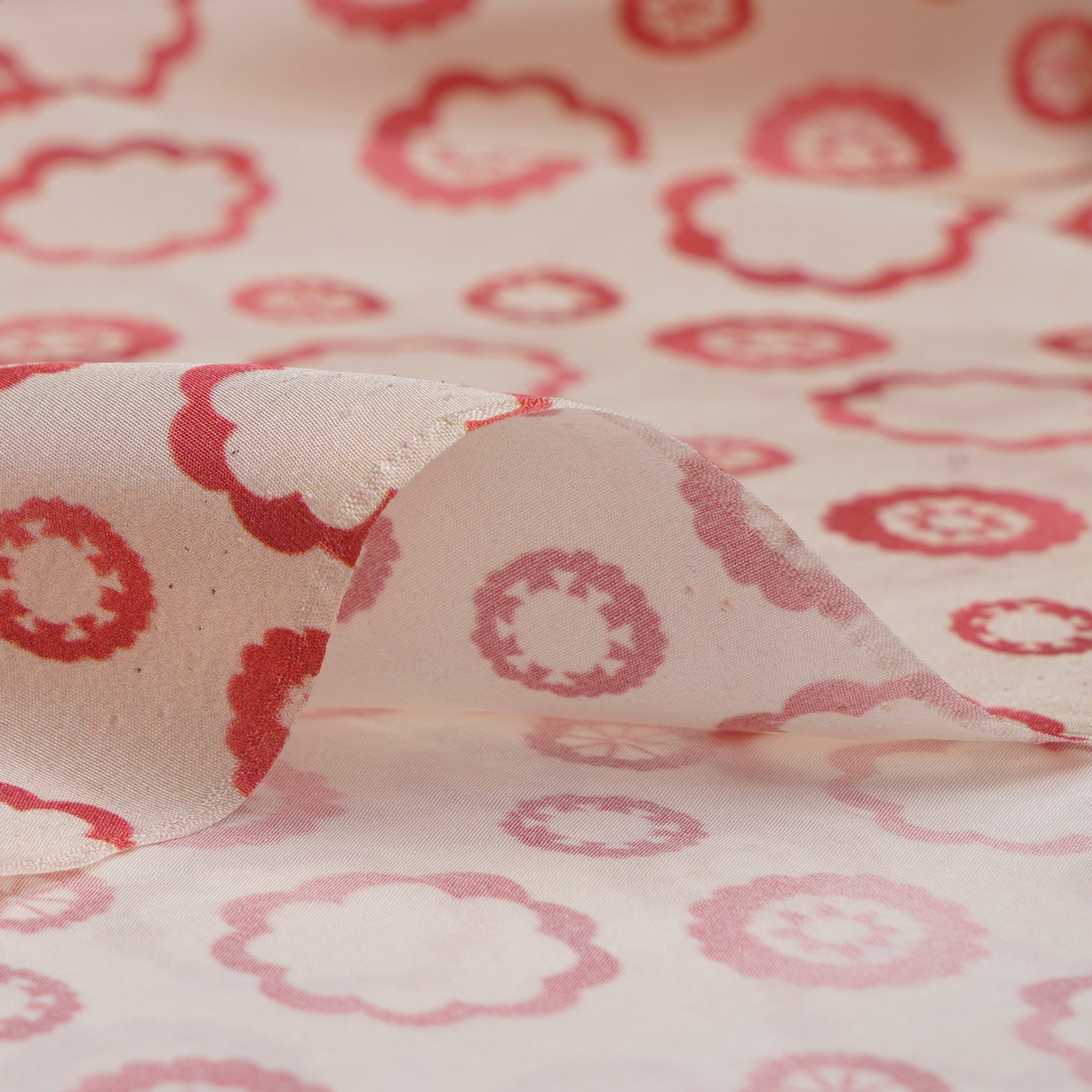 (Pre-Cut 3.70Mtr)Beige-Pink All Over Pattern Digital Print Habotai Silk Fabricprecuts&&2061
