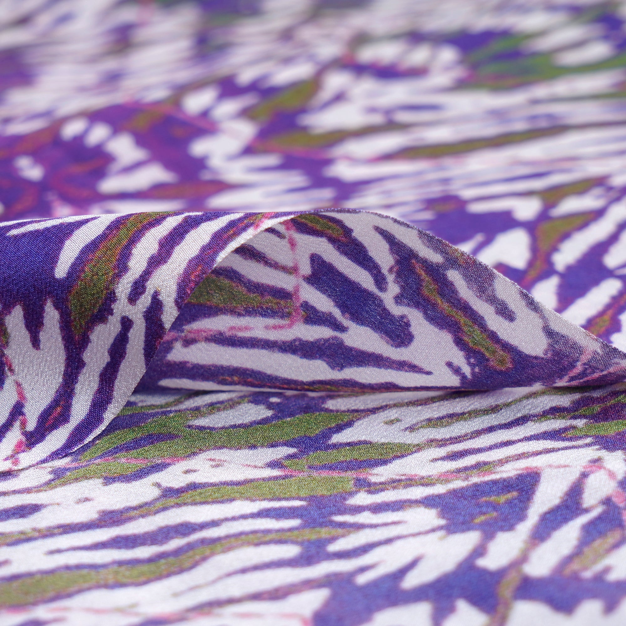 (Pre-Cut 3.80Mtr)Purple-White All Over Pattern Digital Printed Crepe Silk Fabric
