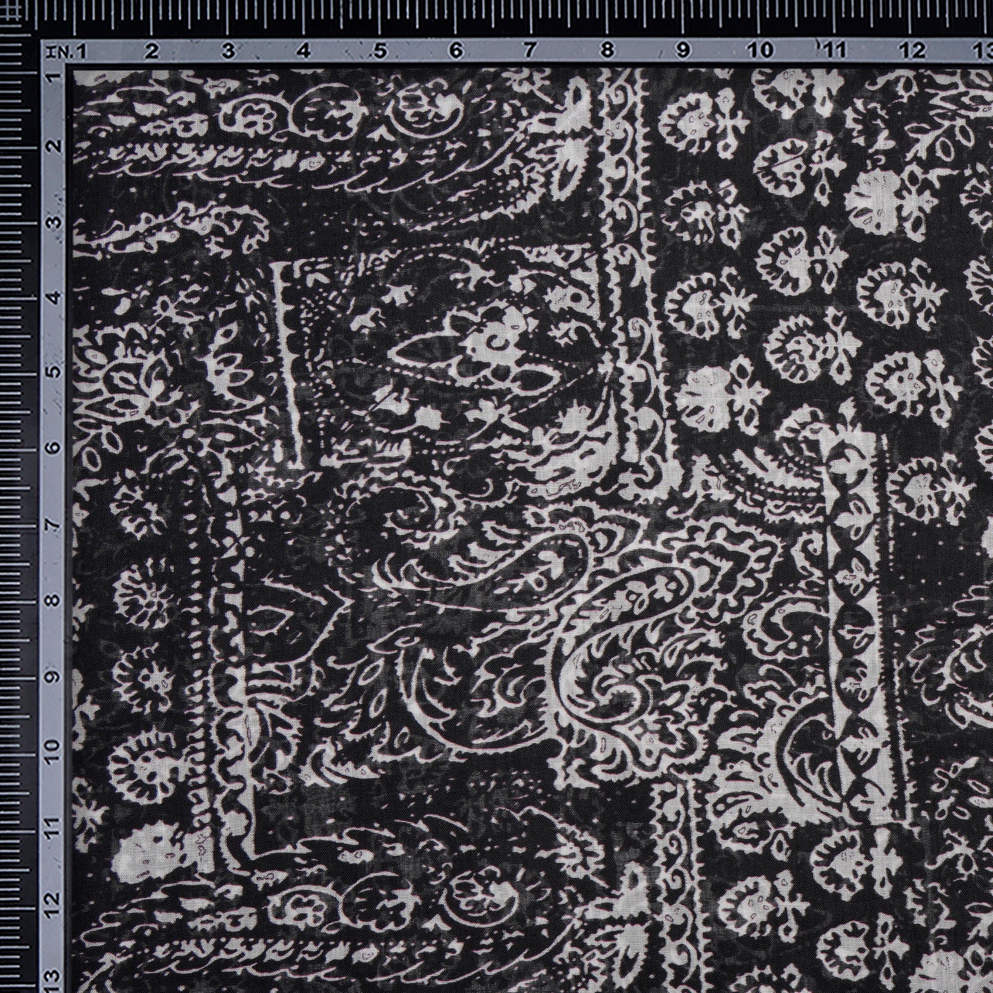 (Pre-Cut 3.20Mtr)Black-White Abstract Pattern Screen Printed Cotton Fabric