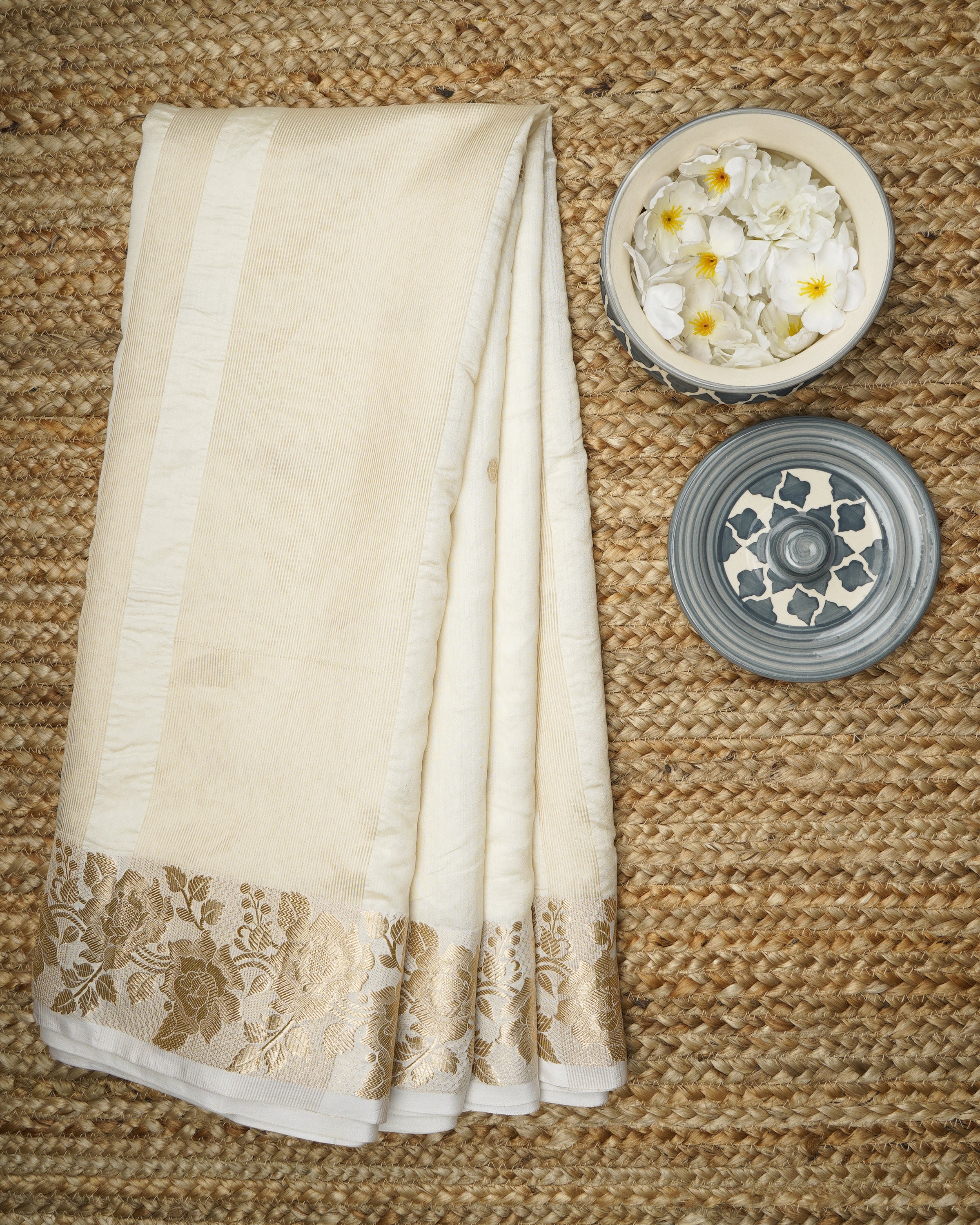 Off White Dyeable Floral Booti Pattern Fancy Banarasi Handwoven Silk Saree with Blouse Piece