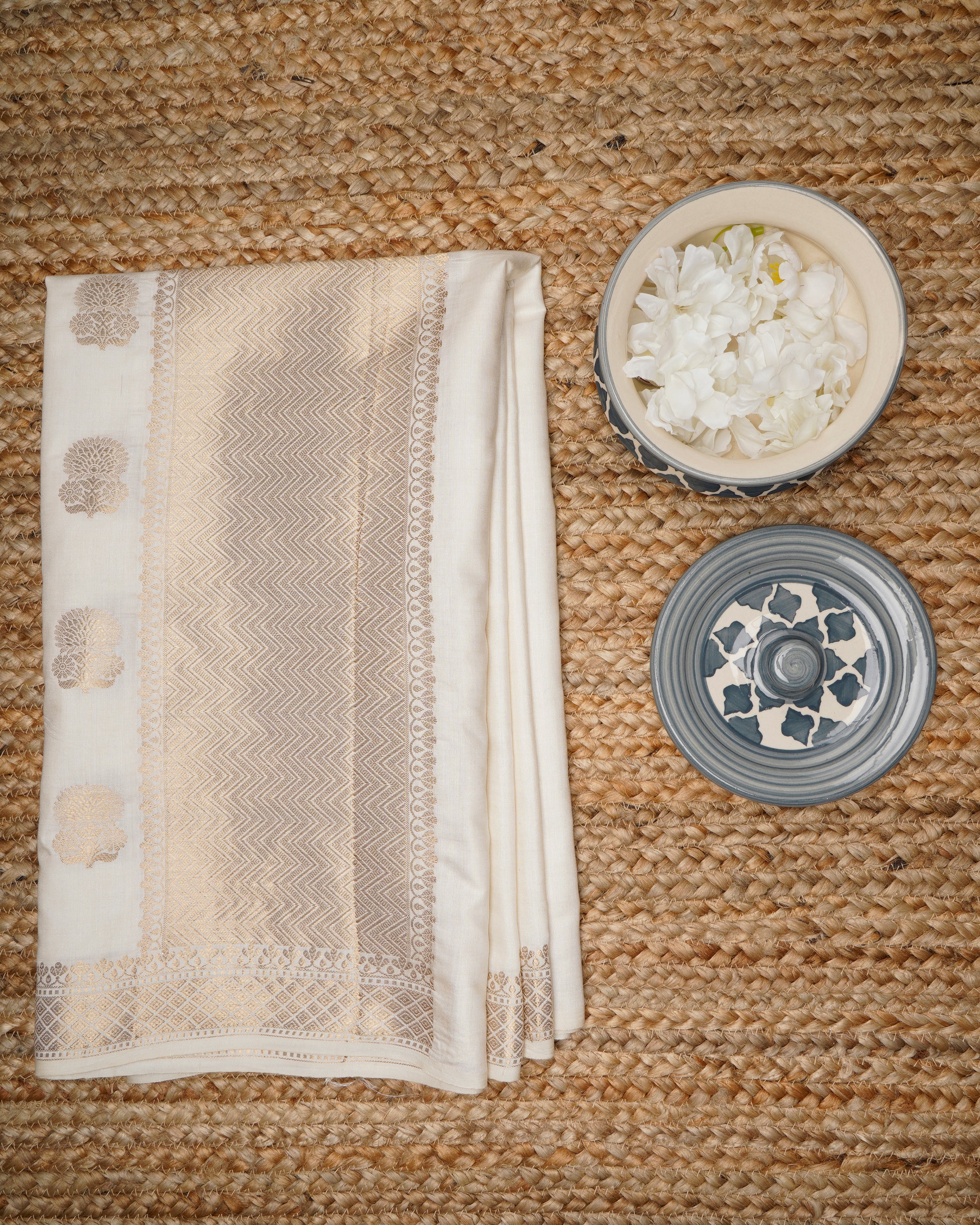Off White Floral Booti Pattern Handwoven Premium Tusser Cotton Dupatta