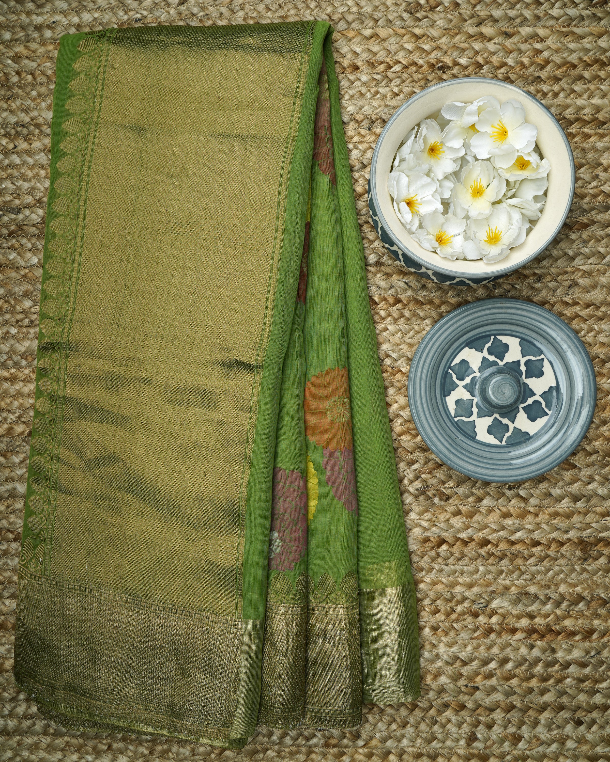 Green Color Handwoven Kadwa Boota Saree with Blouse Piece