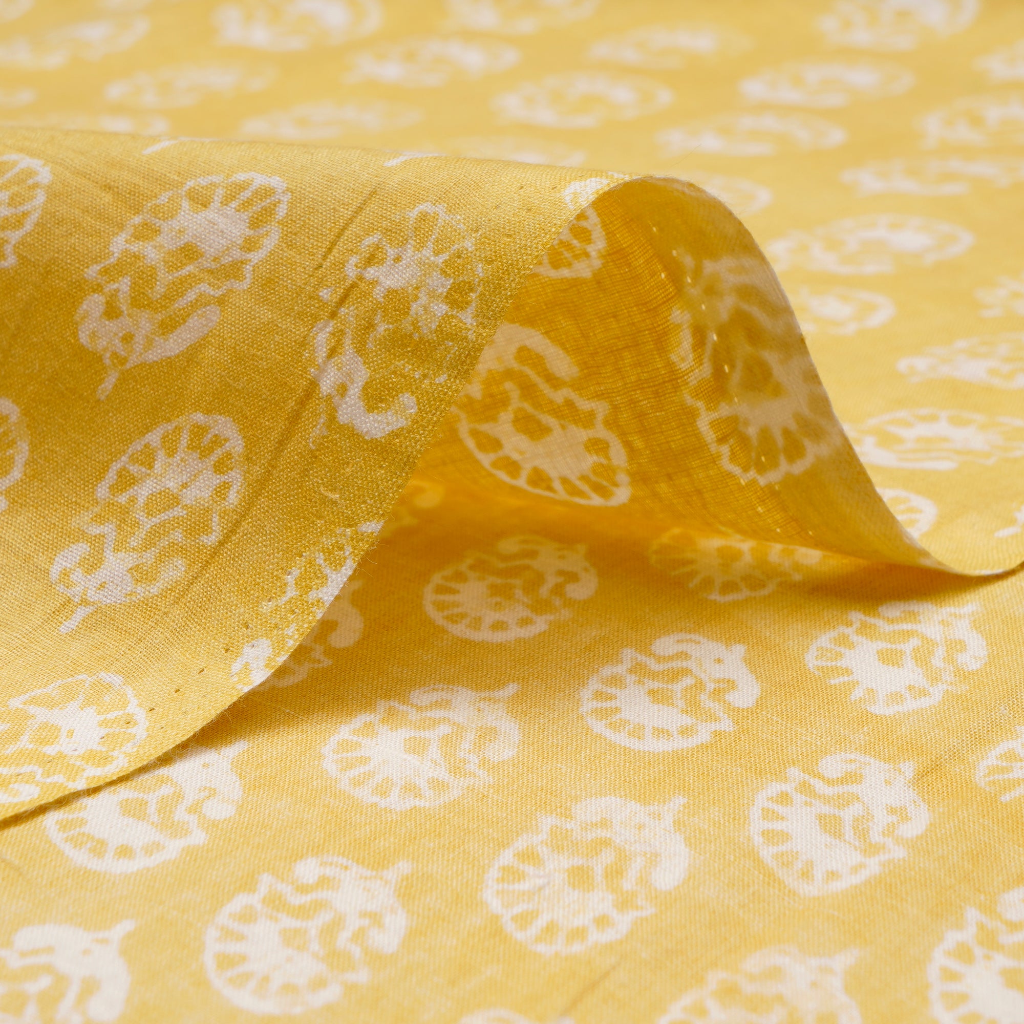 (Pre-Cut 0.90 Mtr) Yellow Color Printed Cotton Fabric