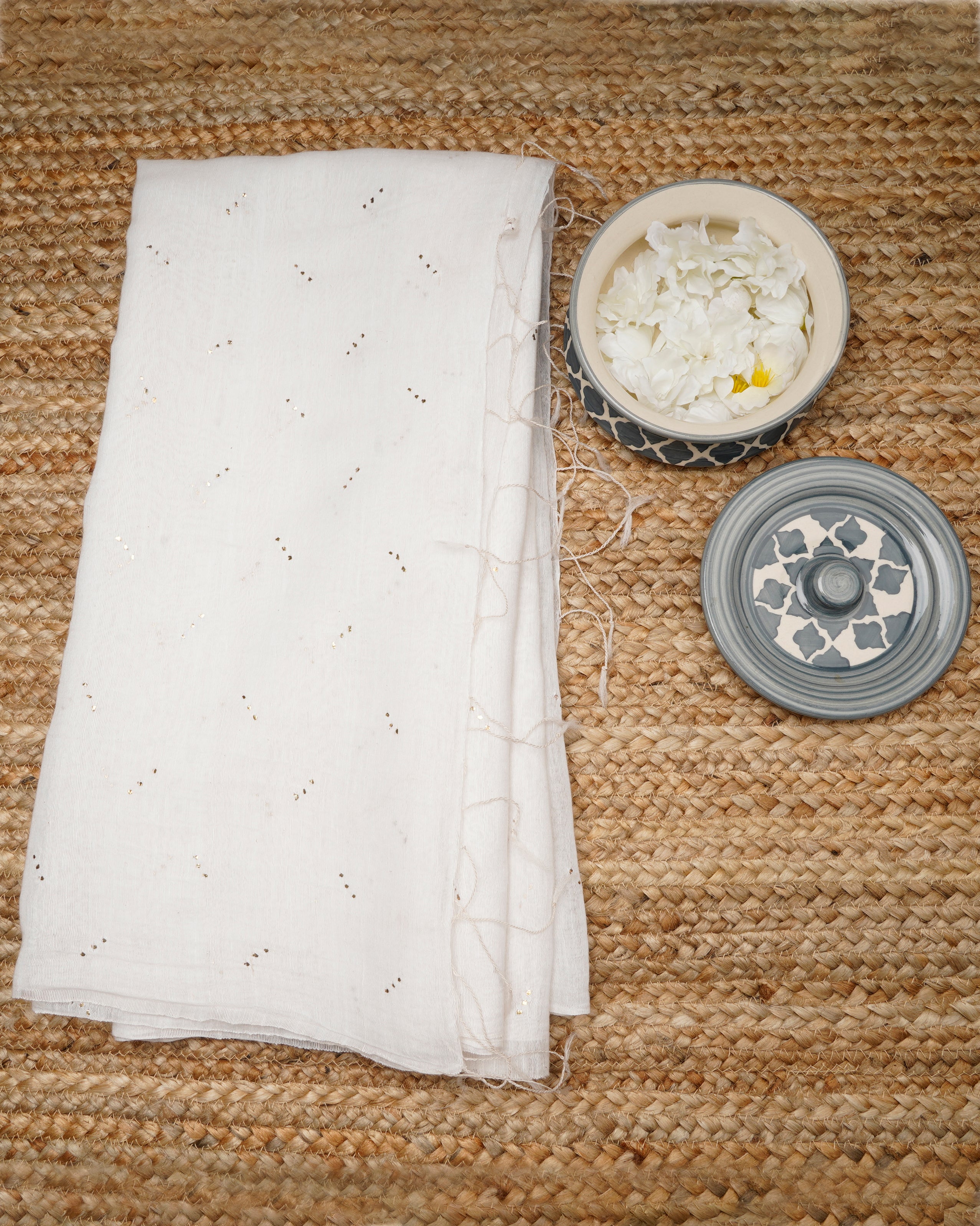 Off White Color Handcrafted Mukaish Work Handloom Muslin Silk Dupatta