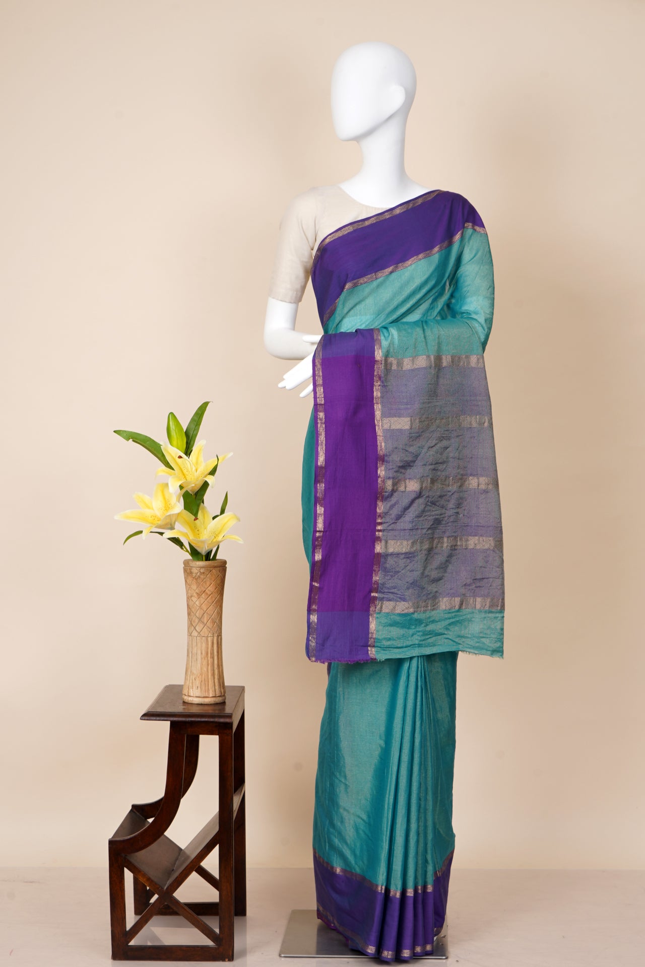 Multi Color Handwoven Maheshwari Saree with Blouse Piece