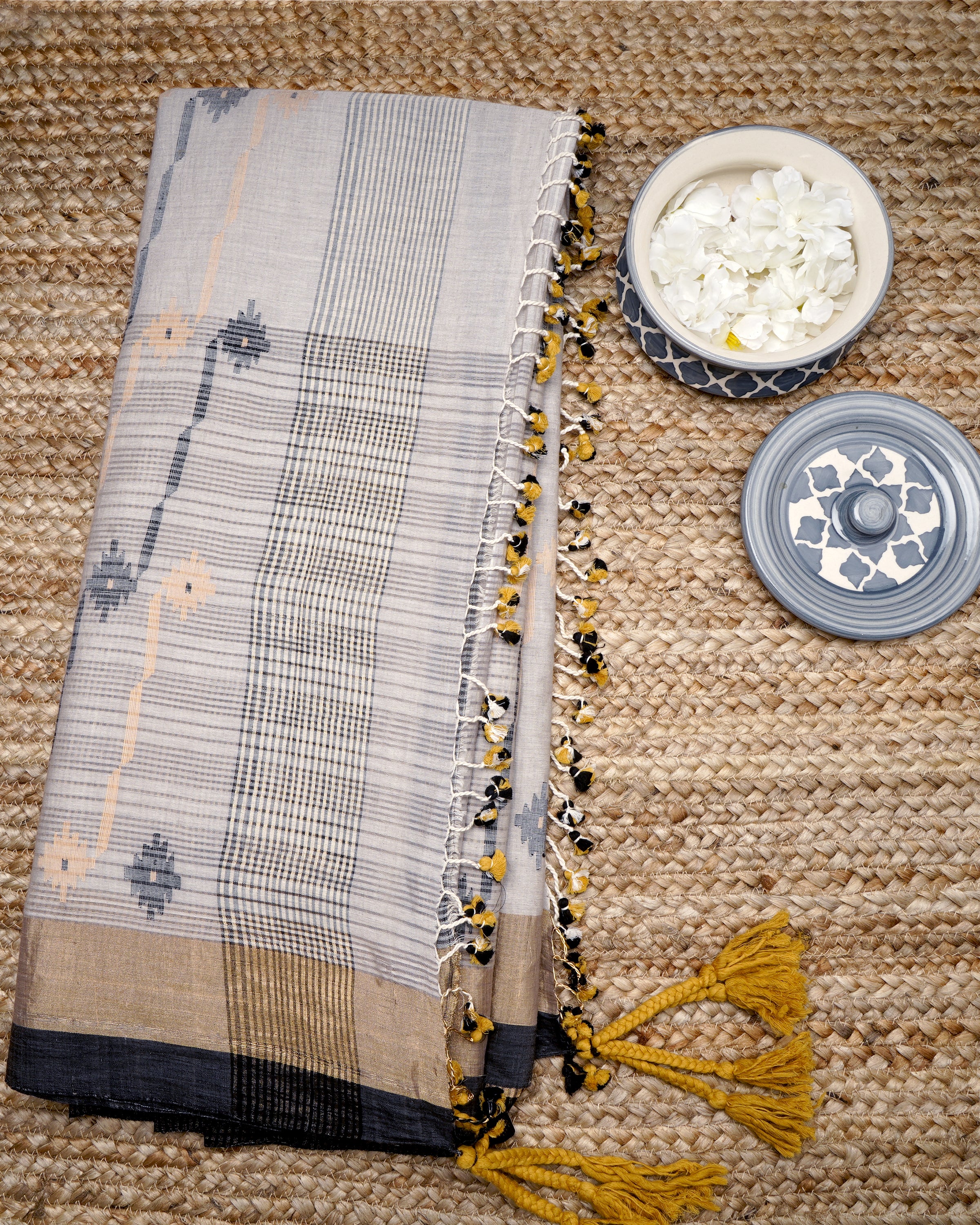 Grey Fancy Handwoven Jamdani Cotton Silk Saree with Blouse Piece