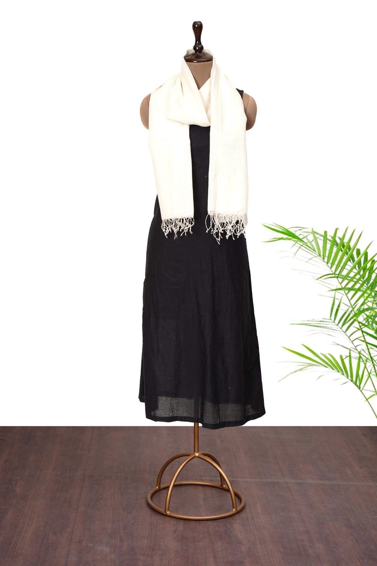 Off White Color Handwoven Jamdani Cotton Stole With Tassels