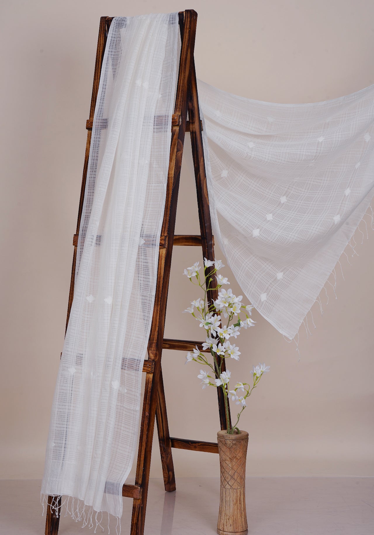 White Color Handwoven Jamdani Cotton Dupatta with Tassels