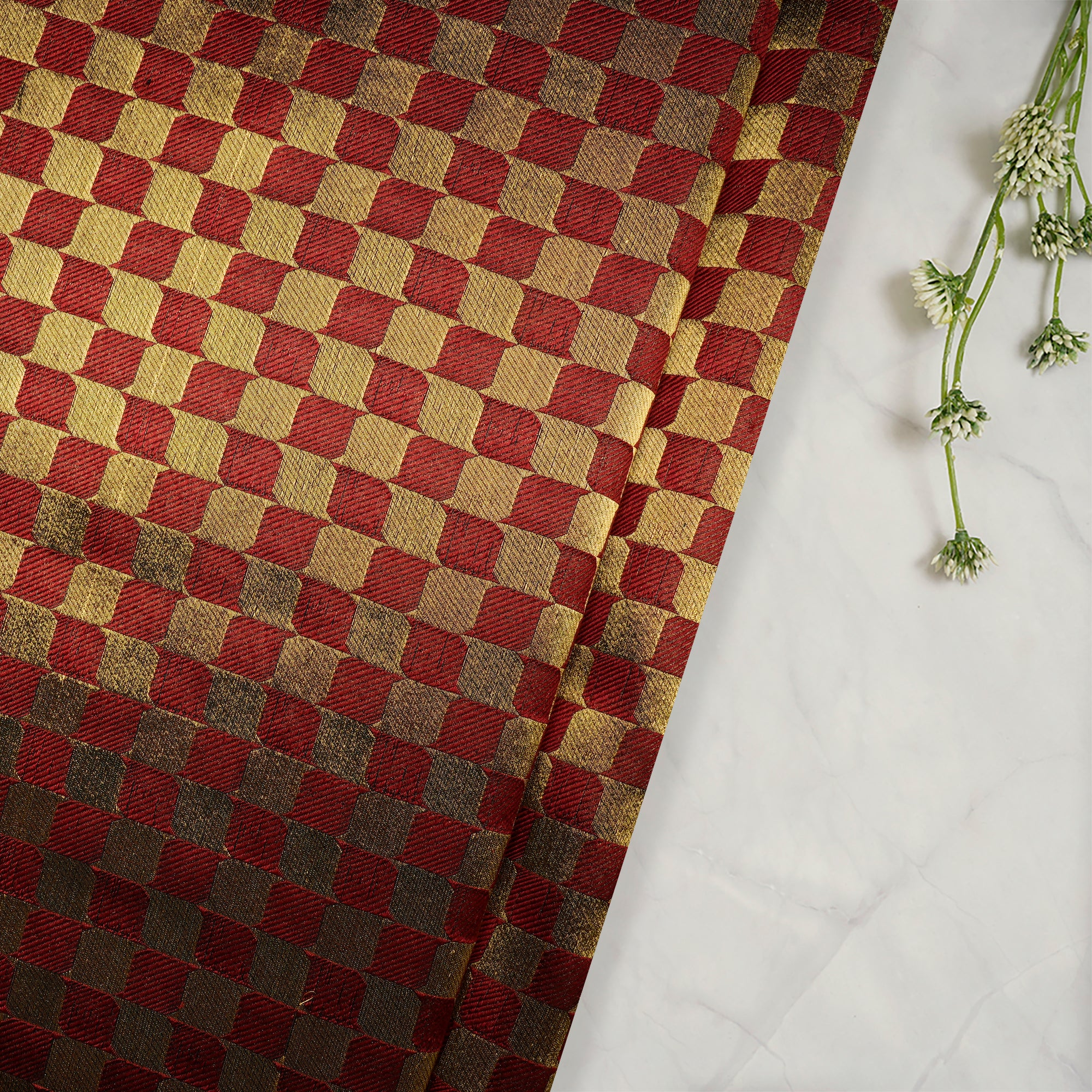 Red-Goldenen Color Handwoven Brocade Fabric