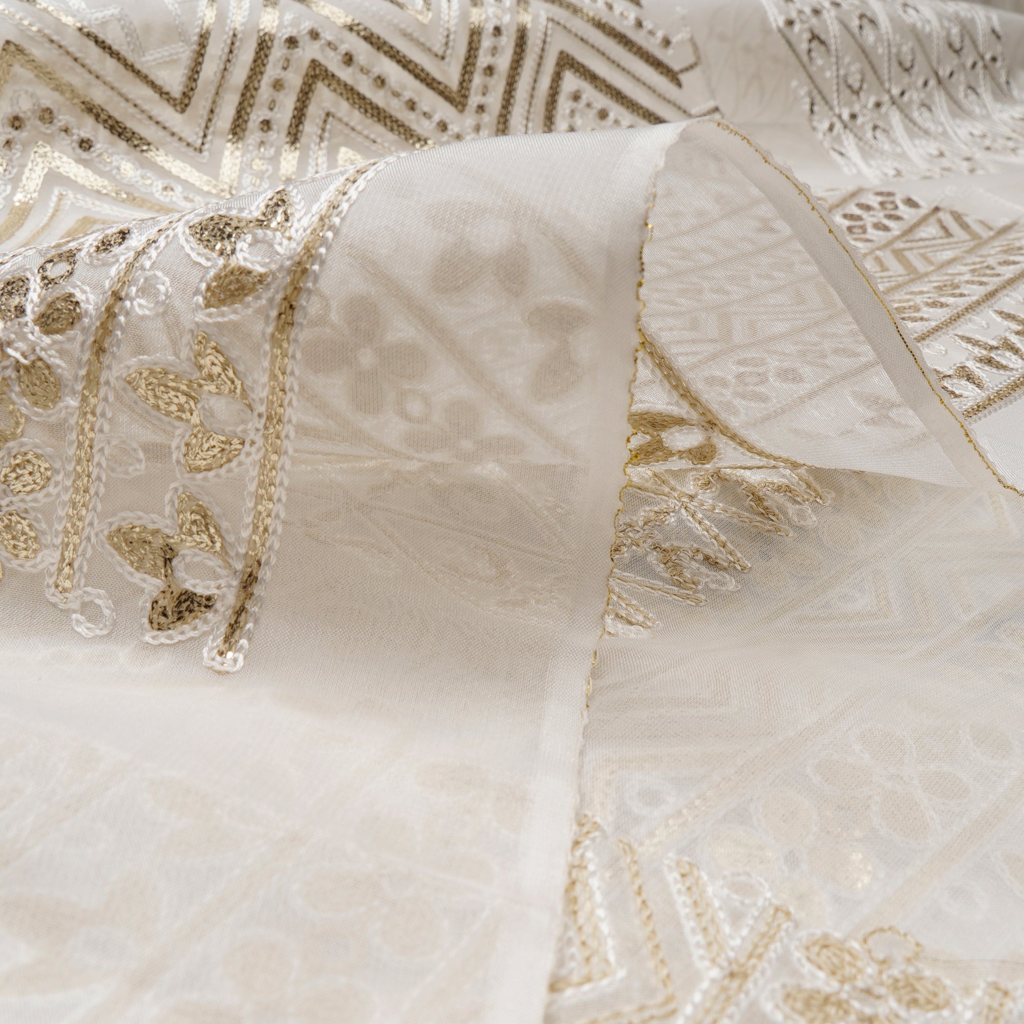 White Dyeable All Over Pattern Embroidered Viscose Organza Fabric