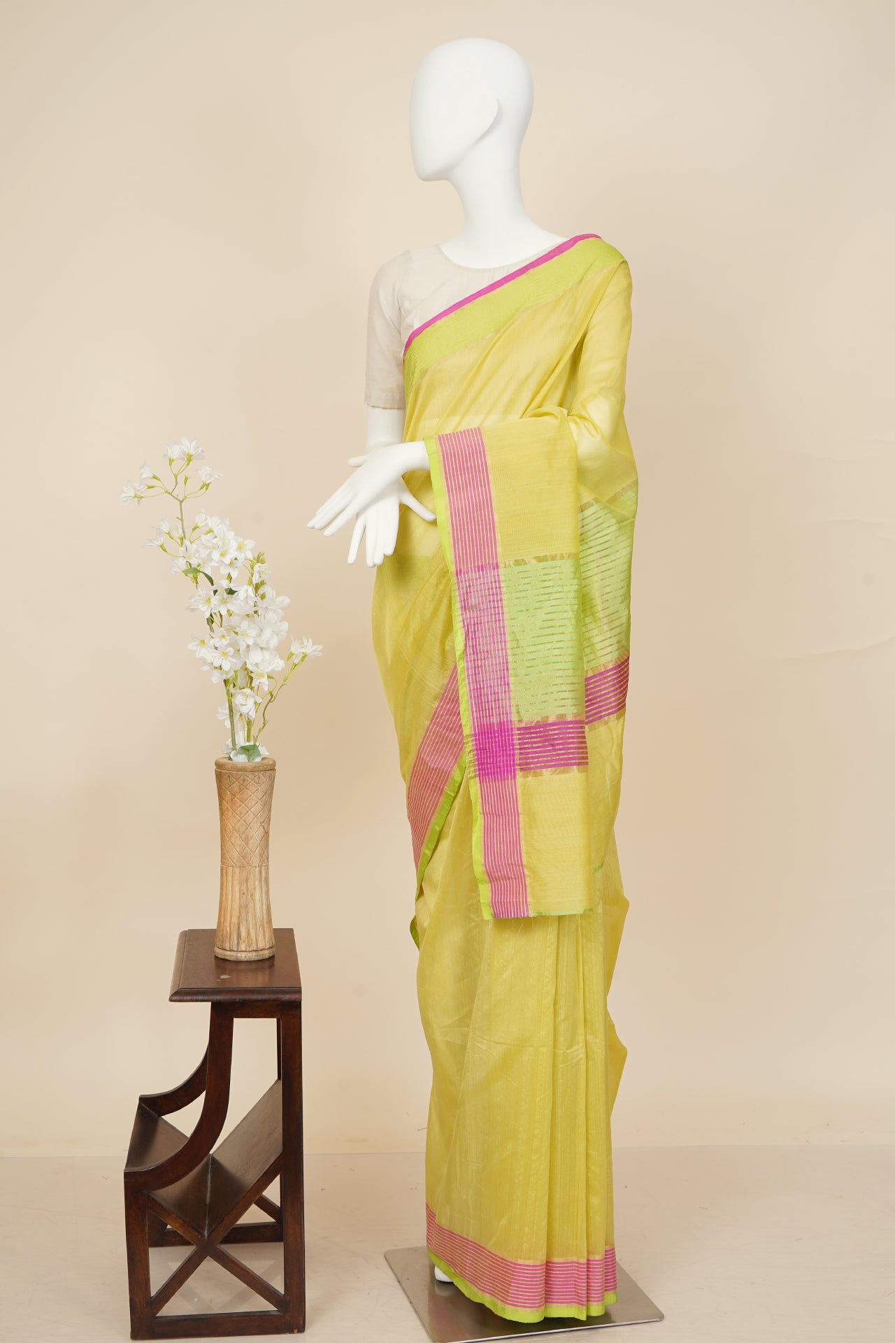 Parrot Green Color Handwoven Chanderi Saree With Blouse Piece