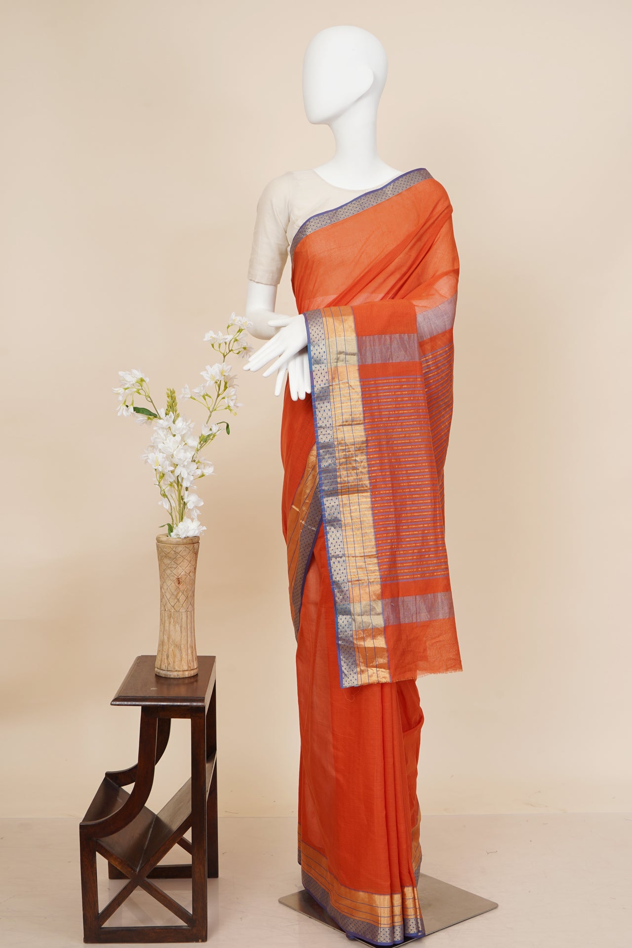 Orange Color Handwoven Maheshwari Saree With Blouse Piece