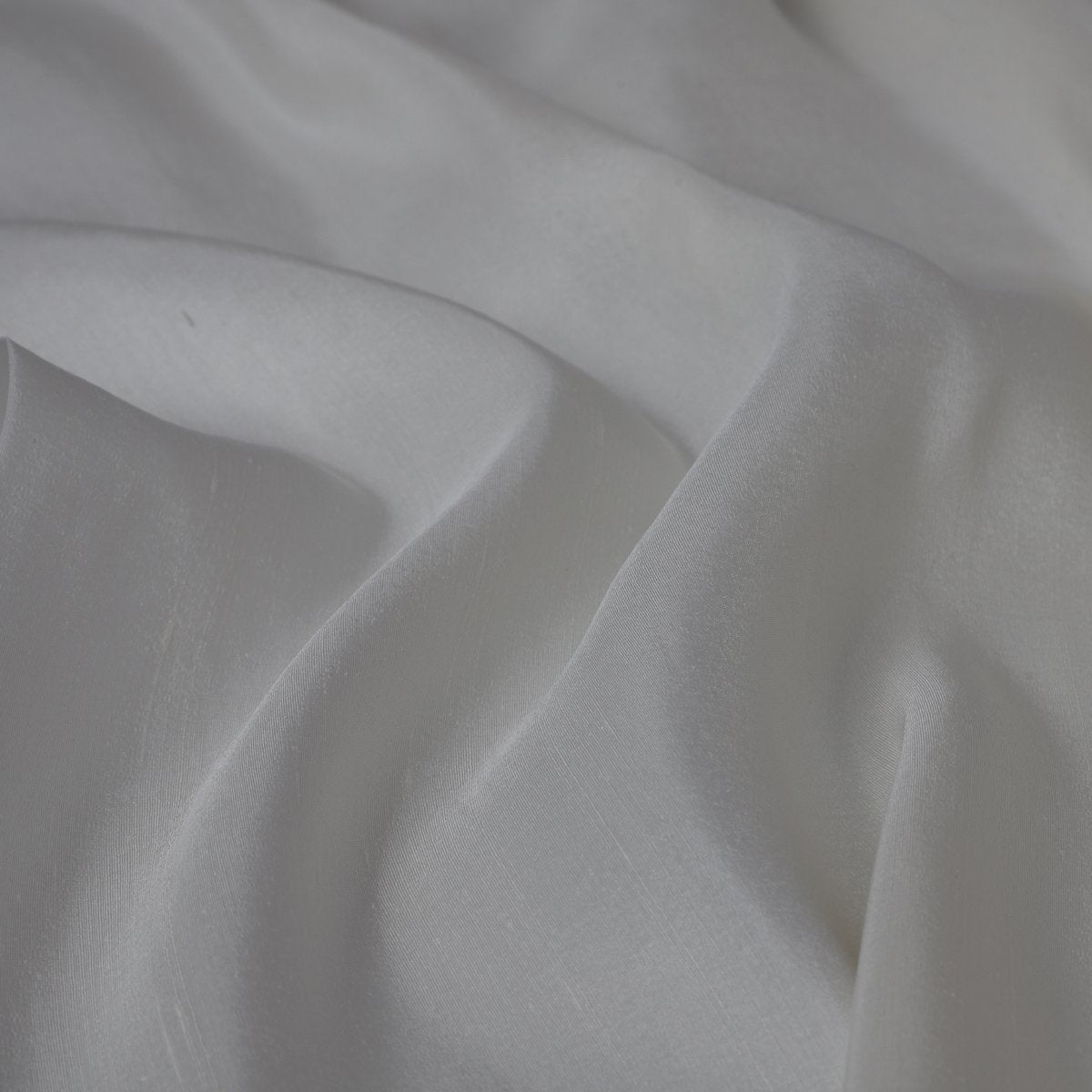 Off White Color 80 GLM Dupion Silk Dyeable Fabric